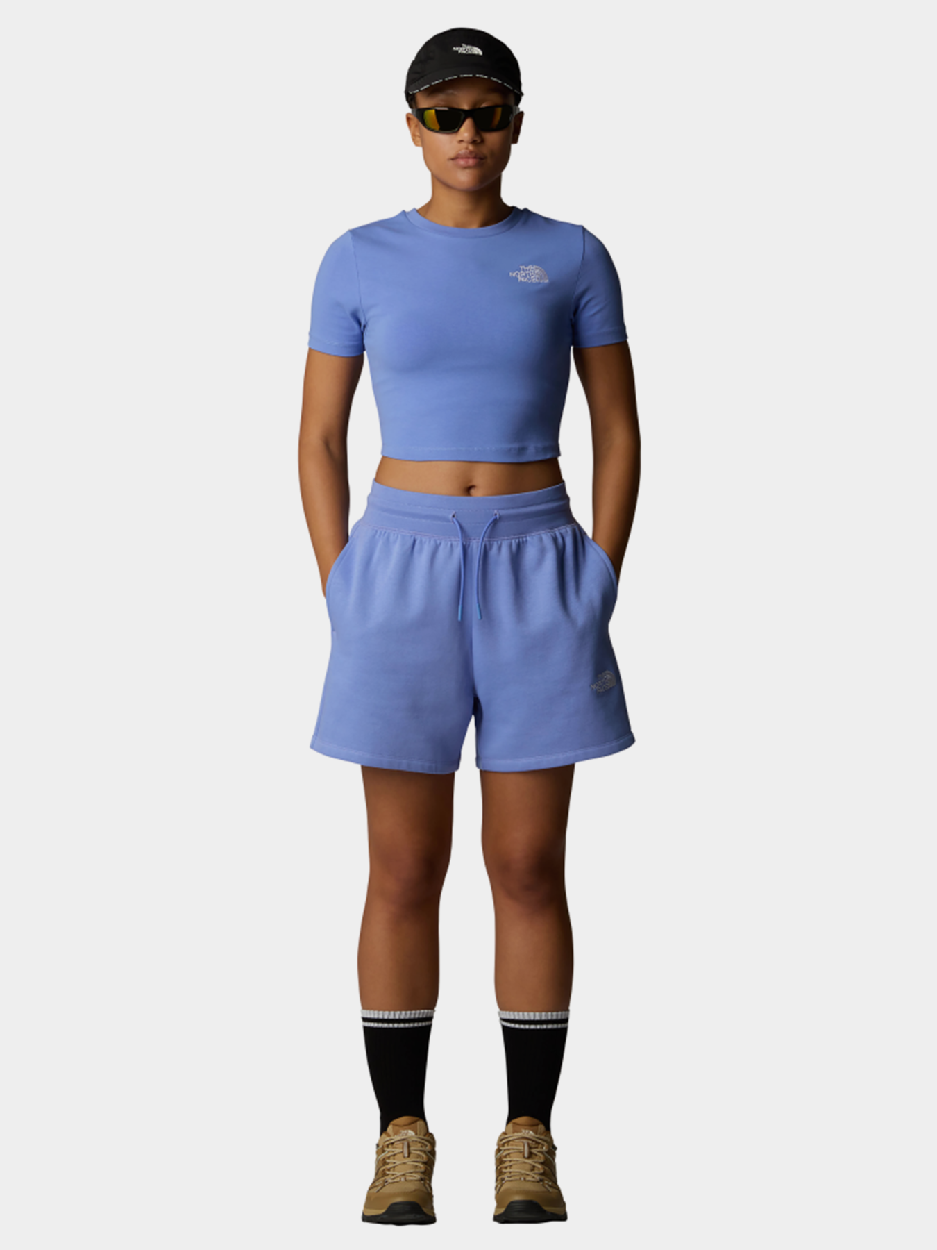 Футболка The North Face S/S Essential Cropped Slim модель NF0A55AO0YI1 Фото