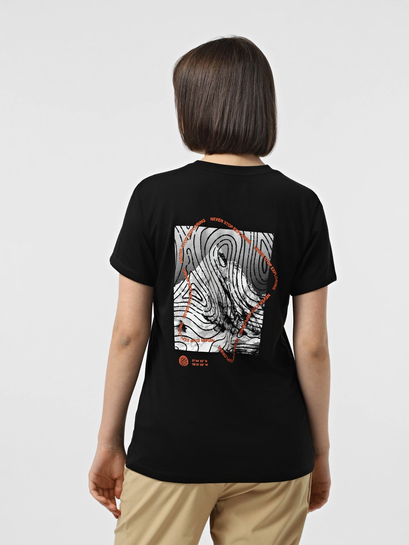 Футболка The North Face Foundation S/S Half Dome Ca Graphic модель NF0A8BQZJK31 Фото