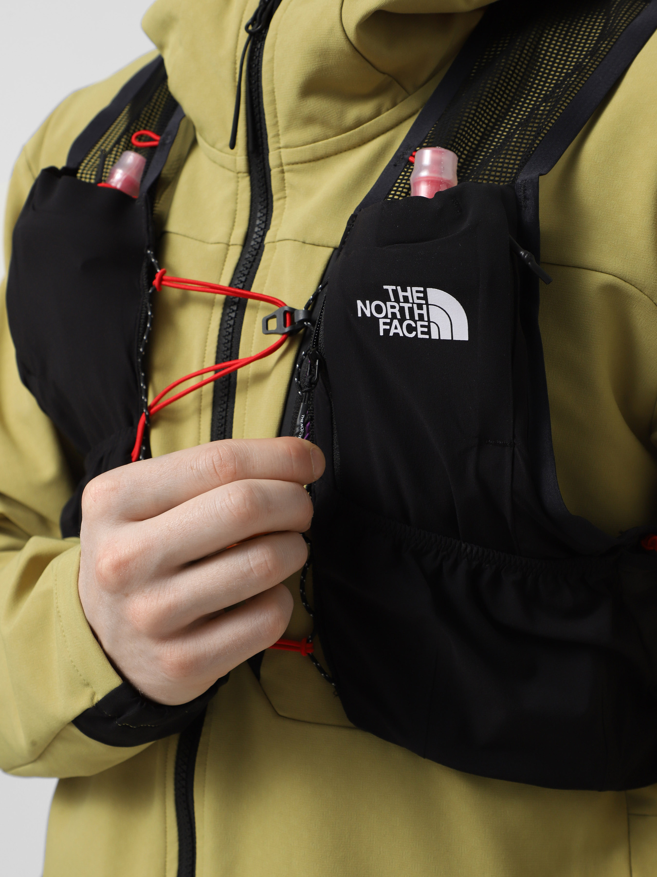 Жилет The North Face Summit Run Vest 5 модель NF0A8BKKKT01 Фото