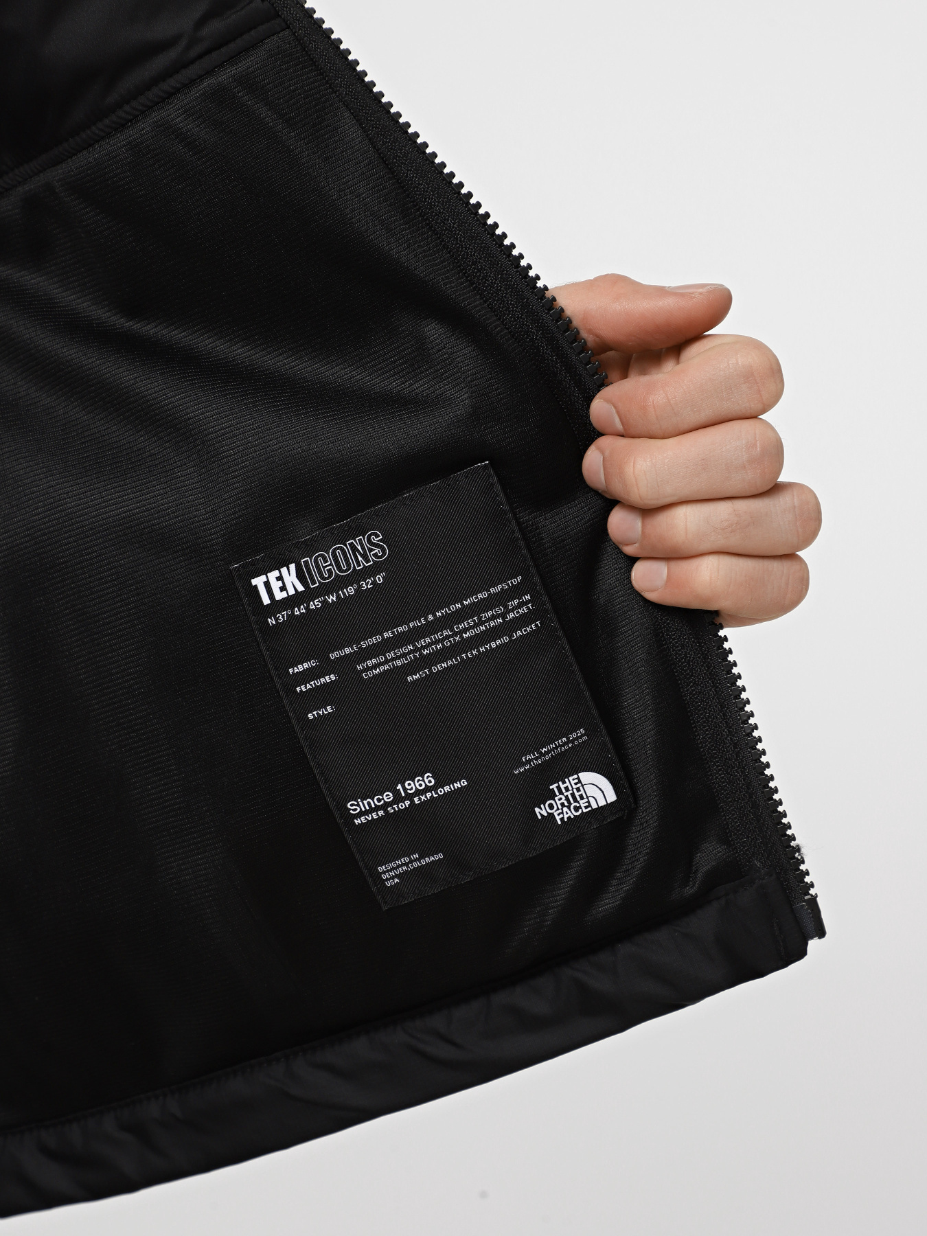 Демісезонна куртка The North Face RMST Denali модель NF0A8D0UJK31 Демісезонна куртка The North Face RMST Denali модель NF0A8D0UJK31 Фото