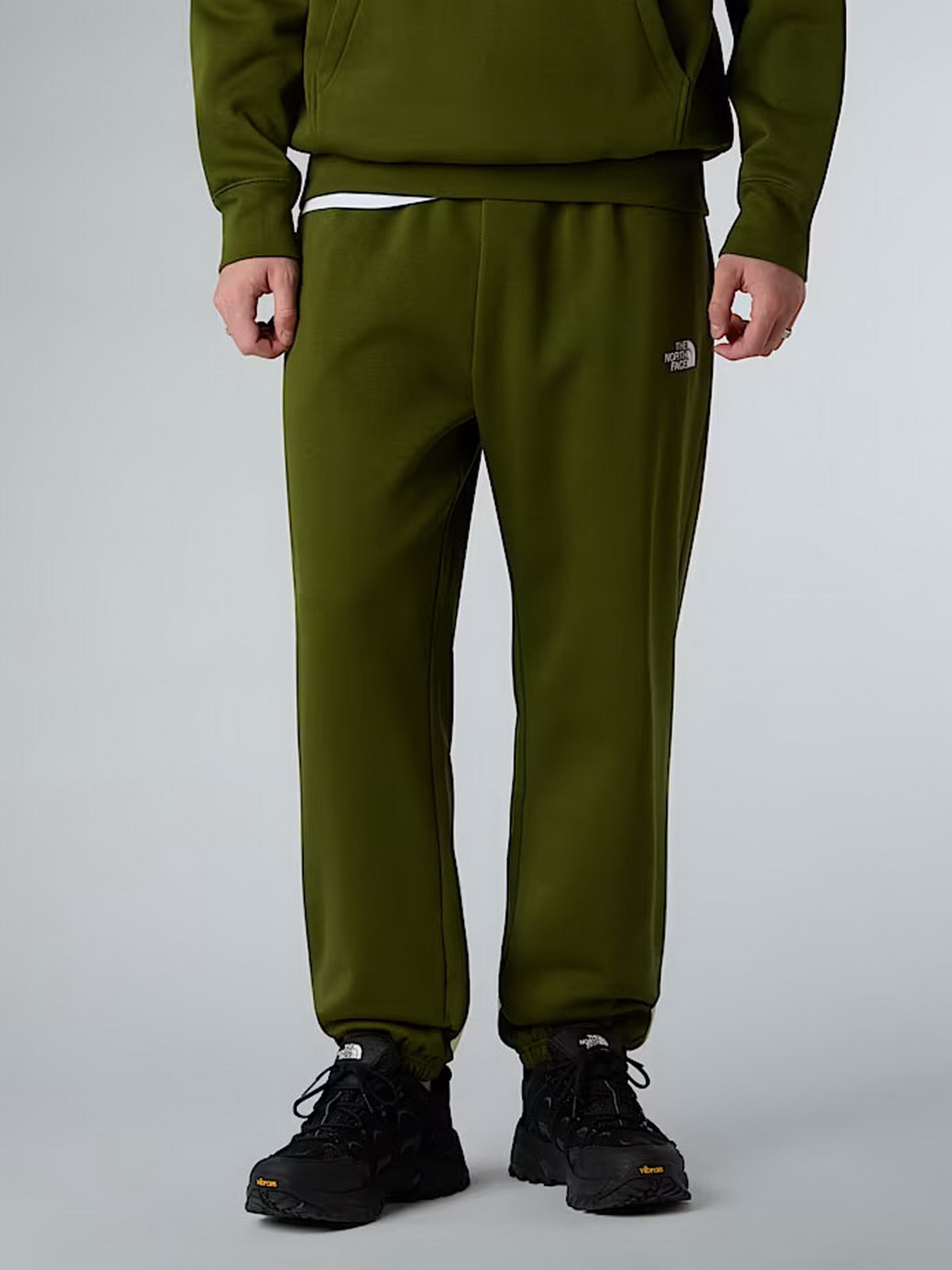 Спортивні штани The North Face Essential модель NF0A8C1FBRI1 Фото