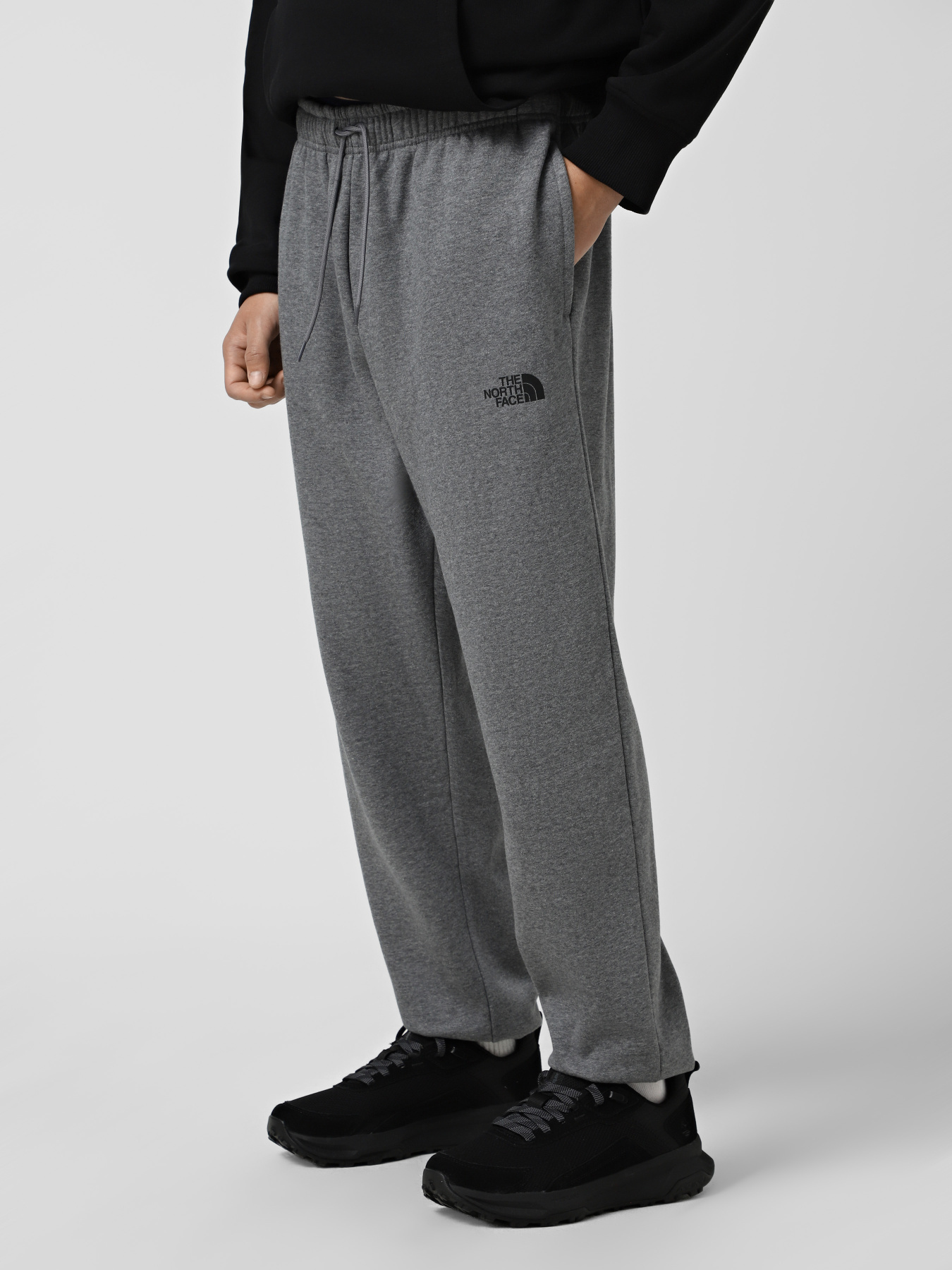 Повсякденні штани The North Face Simple Dome модель NF0A8C1WDYY1 Фото