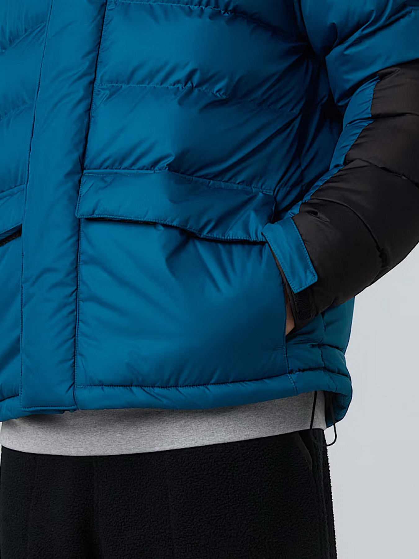 Зимняя куртка The North Face Limbara модель NF0A89EGBSI1 Фото