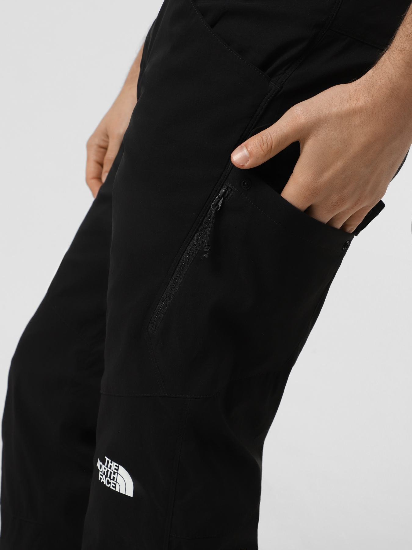 Штаны спортивные The North Face модель NF0A8EC5JK31 Фото