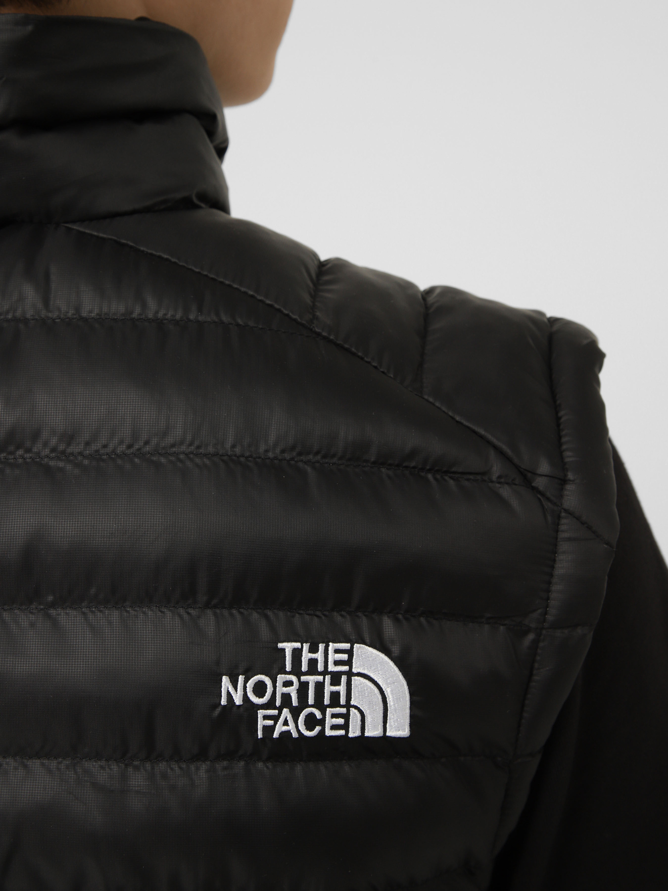 Куртки и дубленки The North Face M HUILA SYNTH VEST модель NF0A8DW4JK31 Фото