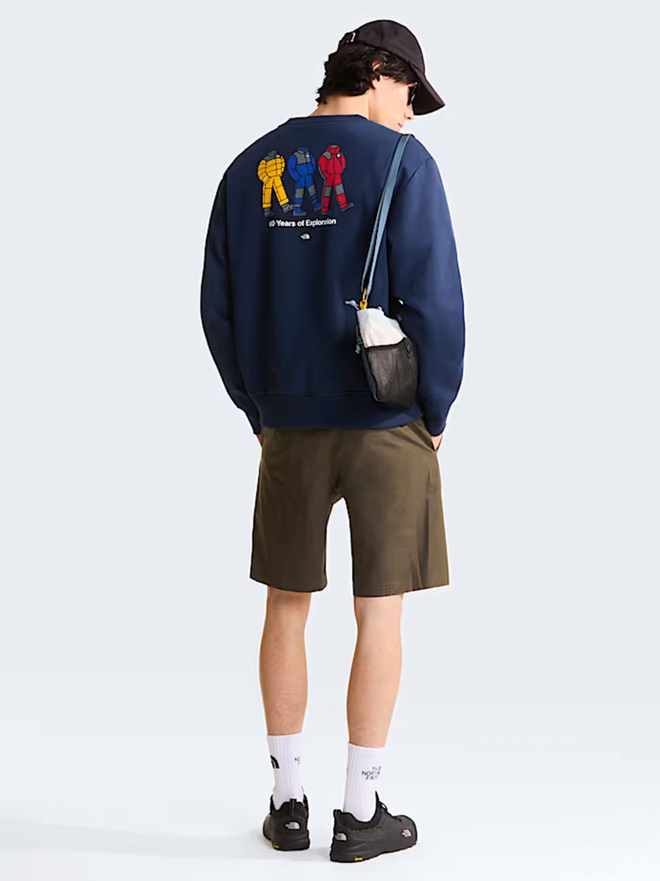 Свитшот The North Face U TNF CELEBRATION RELAXED CREW модель NF0A8GAT8K21 Свитшот The North Face U TNF CELEBRATION RELAXED CREW модель NF0A8GAT8K21 Фото