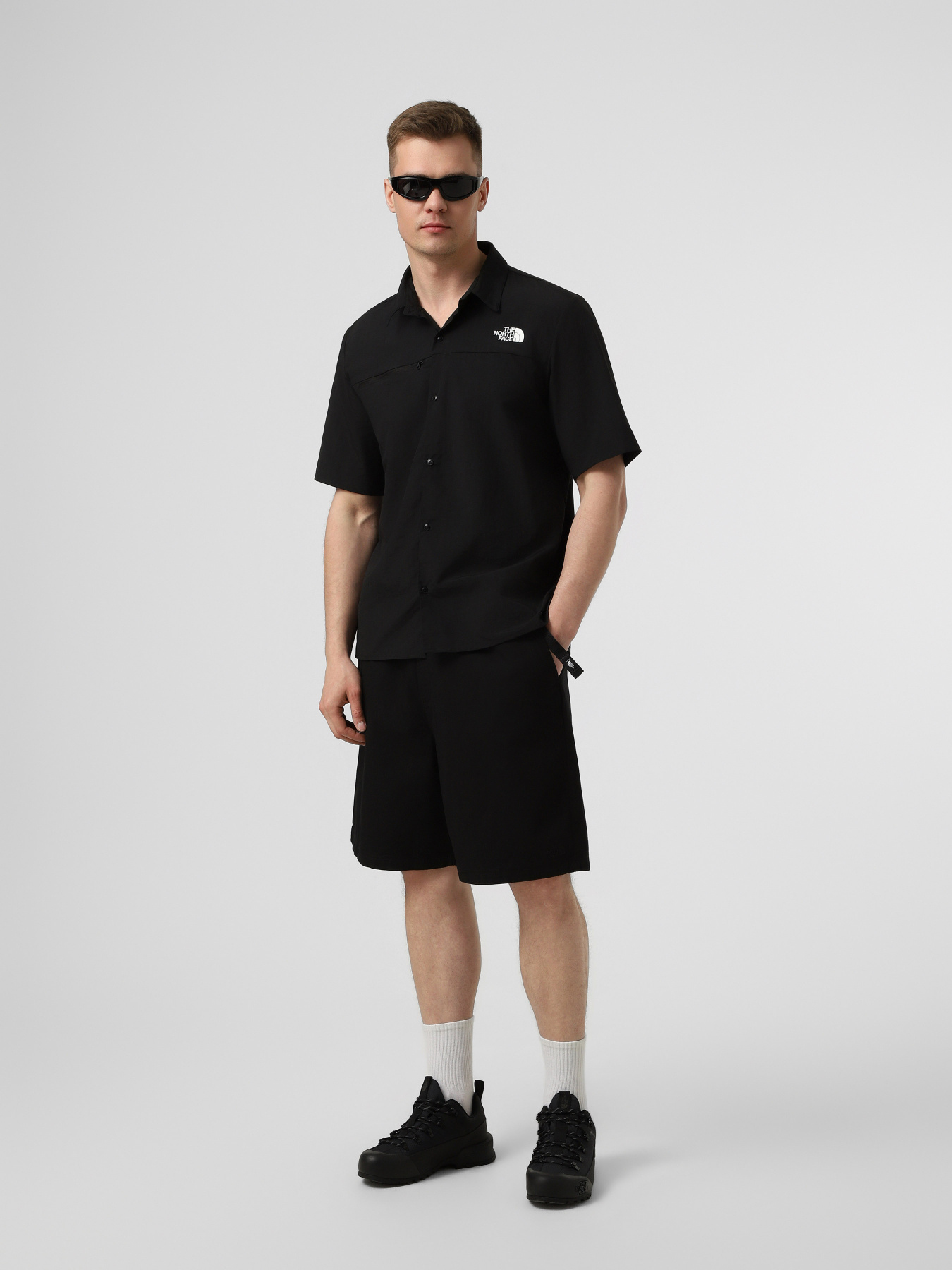 Сорочки The North Face M PACKABLE SHORT SLEEVE SHIRT модель NF0A8FTQJK31 Фото