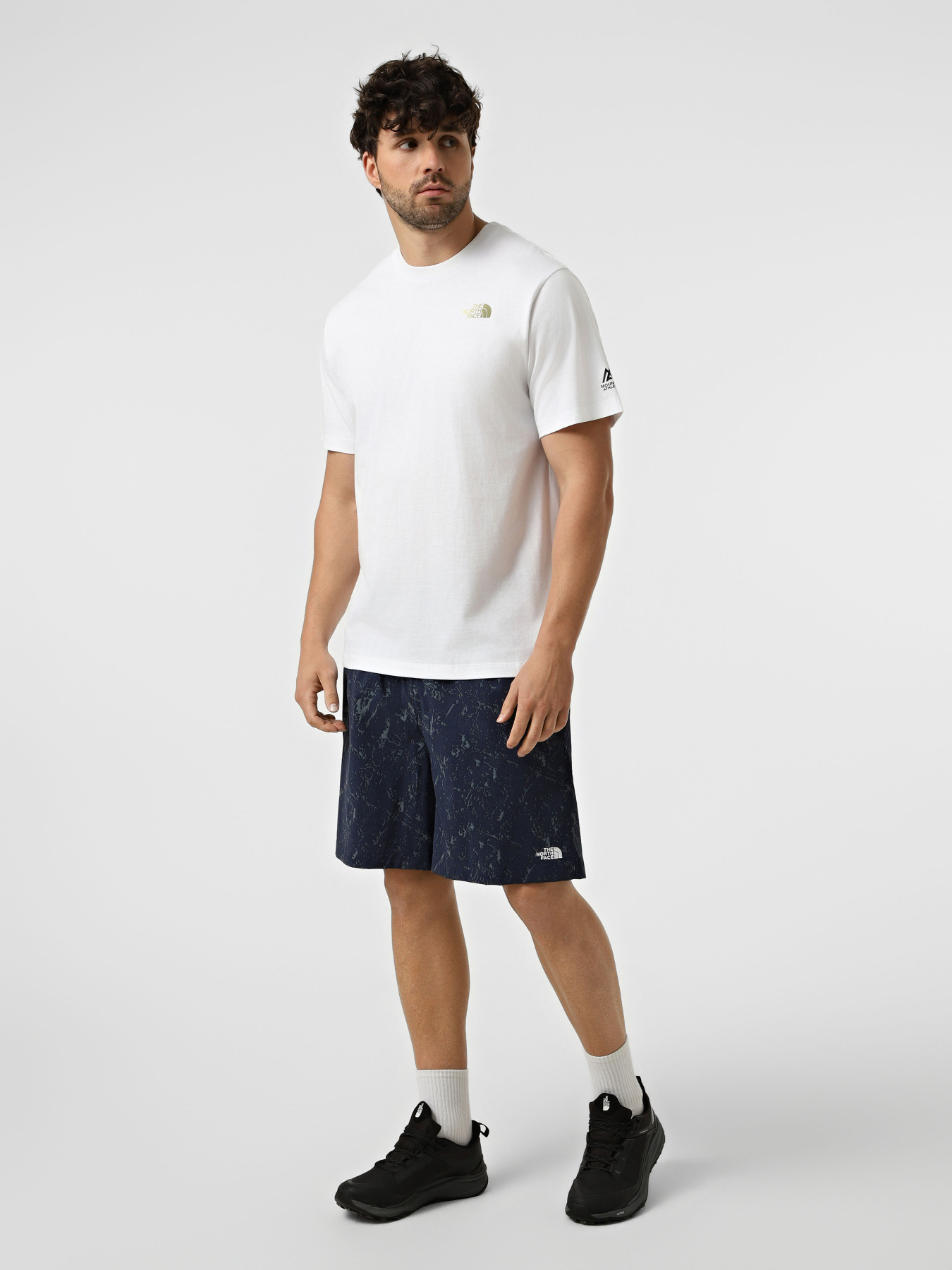 Футболки и поло The North Face M MA GRAPHIC REGULAR SHORT SLE модель NF0A8GA4FN41 Фото
