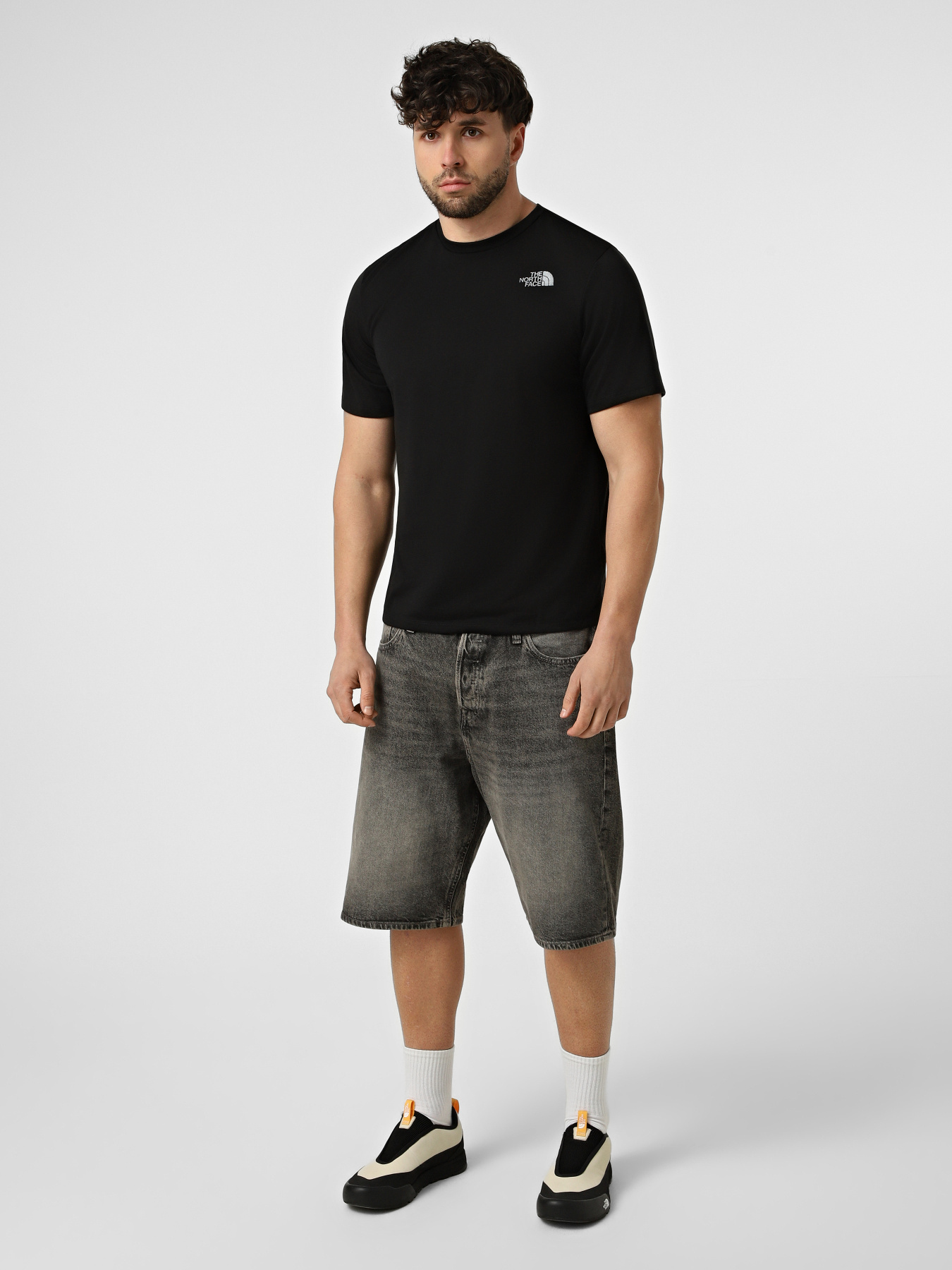 Футболки и поло The North Face M BITMAP LOGO SHORT SLEEVES TE модель NF0A8FTVJK31 Фото