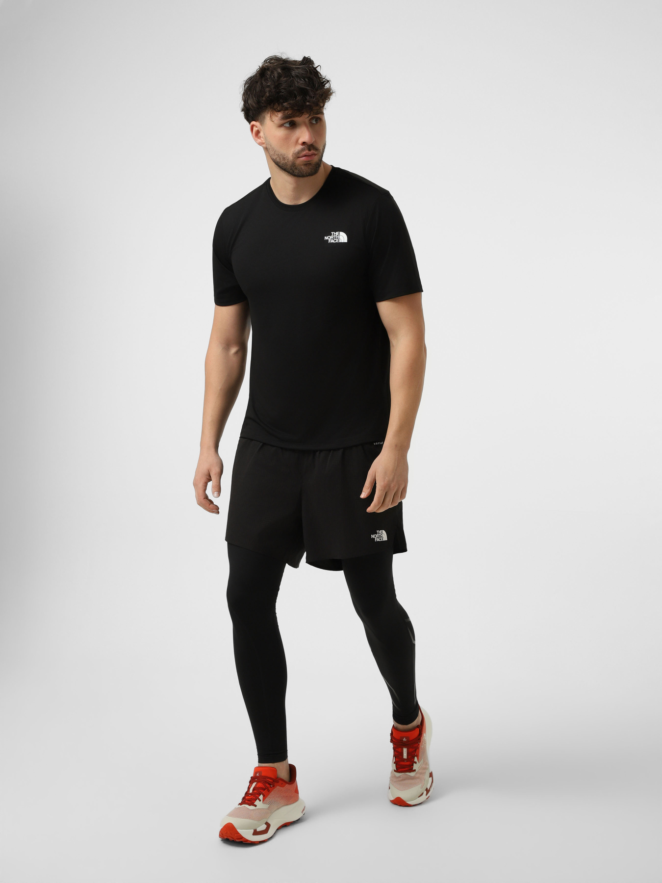 Футболки и поло The North Face M 24/7 SHORT SLEEVE TEE-GRAPHI модель NF0A8G83JK31 Фото