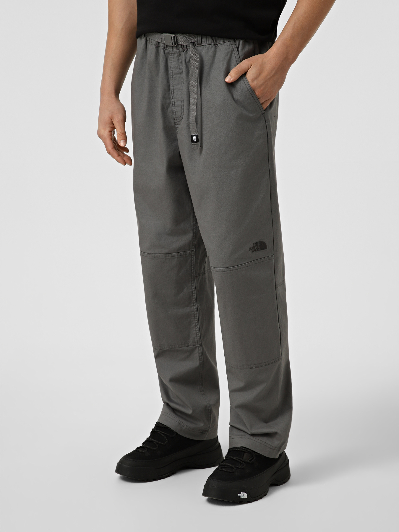 Брюки The North Face M BETA UTILITY BELTED PANT модель NF0A8B620UZ1 Фото