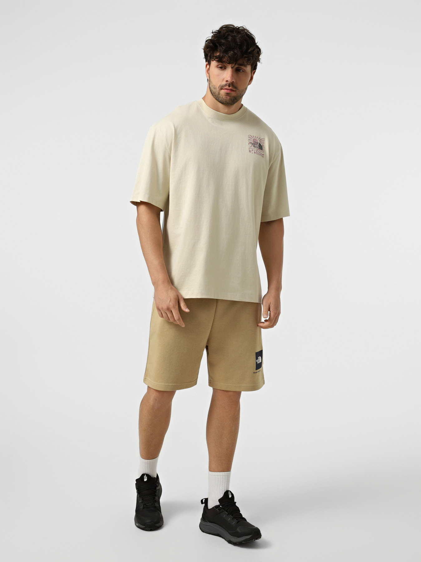 Шорты The North Face M BOX NSE LIGHT REGULAR SHORTS модель NF0A8GQ8LK51 Шорты The North Face M BOX NSE LIGHT REGULAR SHORTS модель NF0A8GQ8LK51 Фото