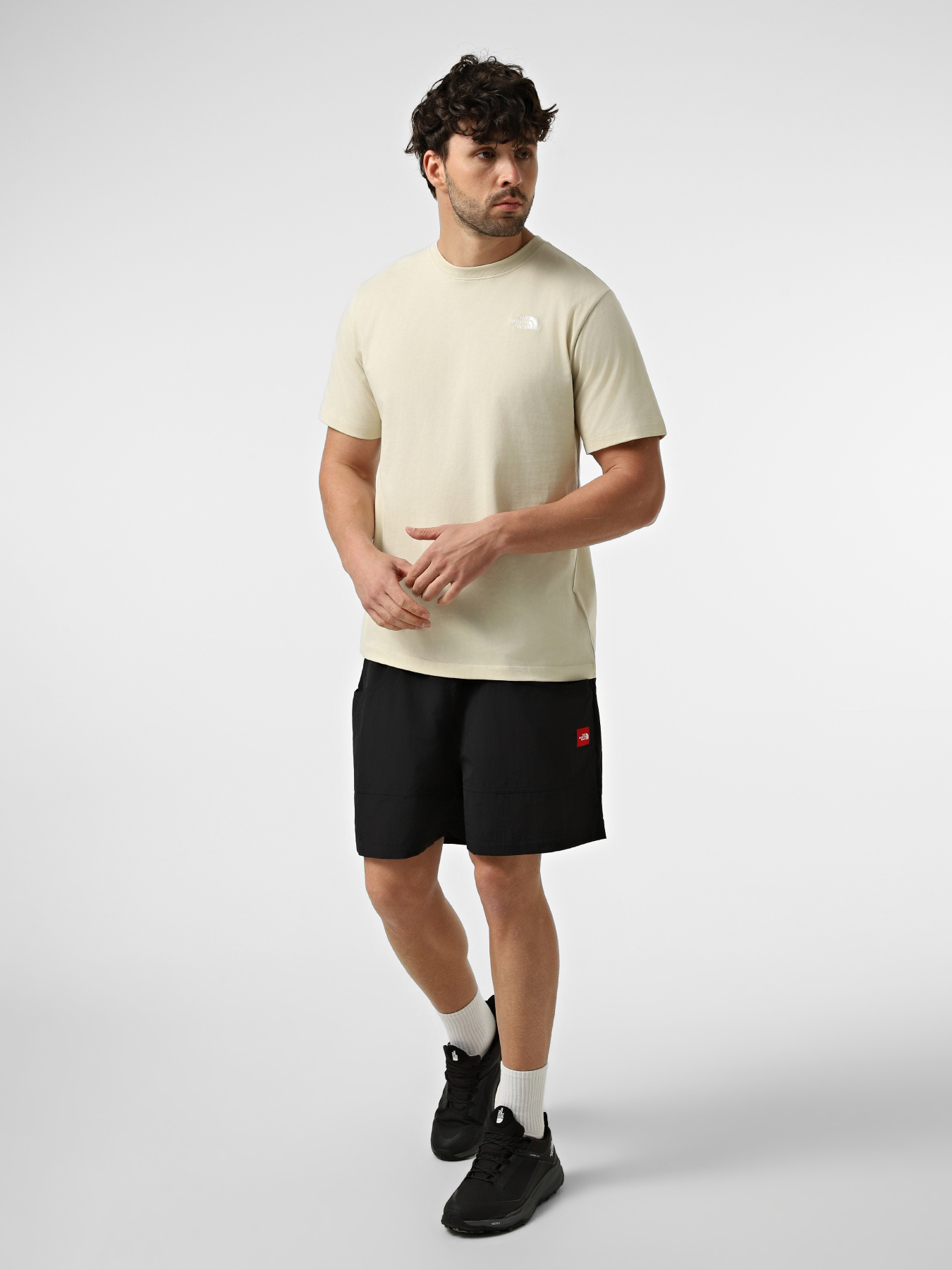 Шорты The North Face M TNF RED BOX NYLON BELTED SHO модель NF0A8FHDJK31 Шорты The North Face M TNF RED BOX NYLON BELTED SHO модель NF0A8FHDJK31 Фото