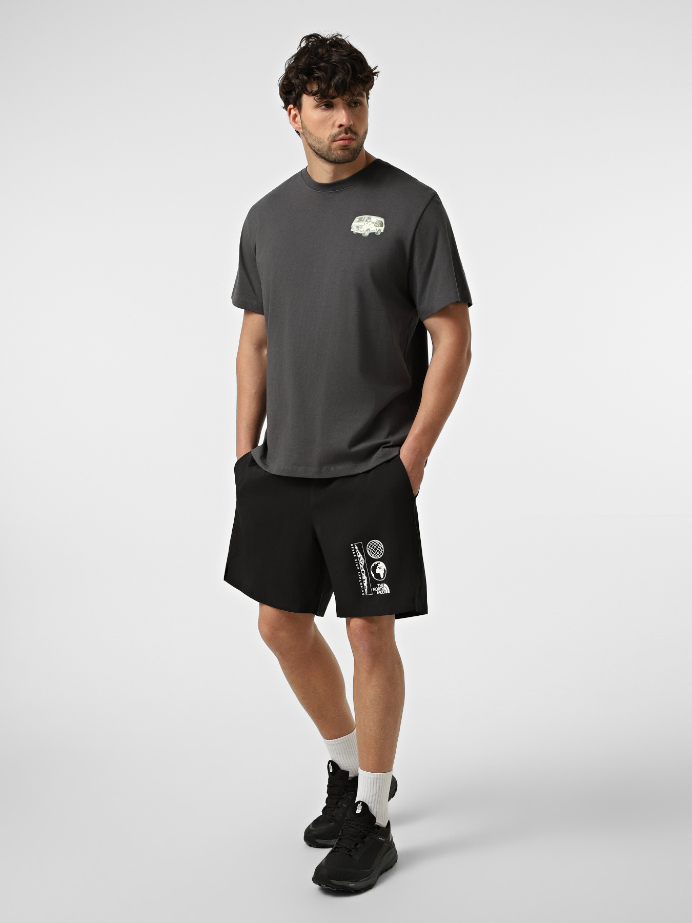 Шорты The North Face M 24/7 7IN SHORT-GRAPHIC модель NF0A8G84JK31 Шорты The North Face M 24/7 7IN SHORT-GRAPHIC модель NF0A8G84JK31 Фото