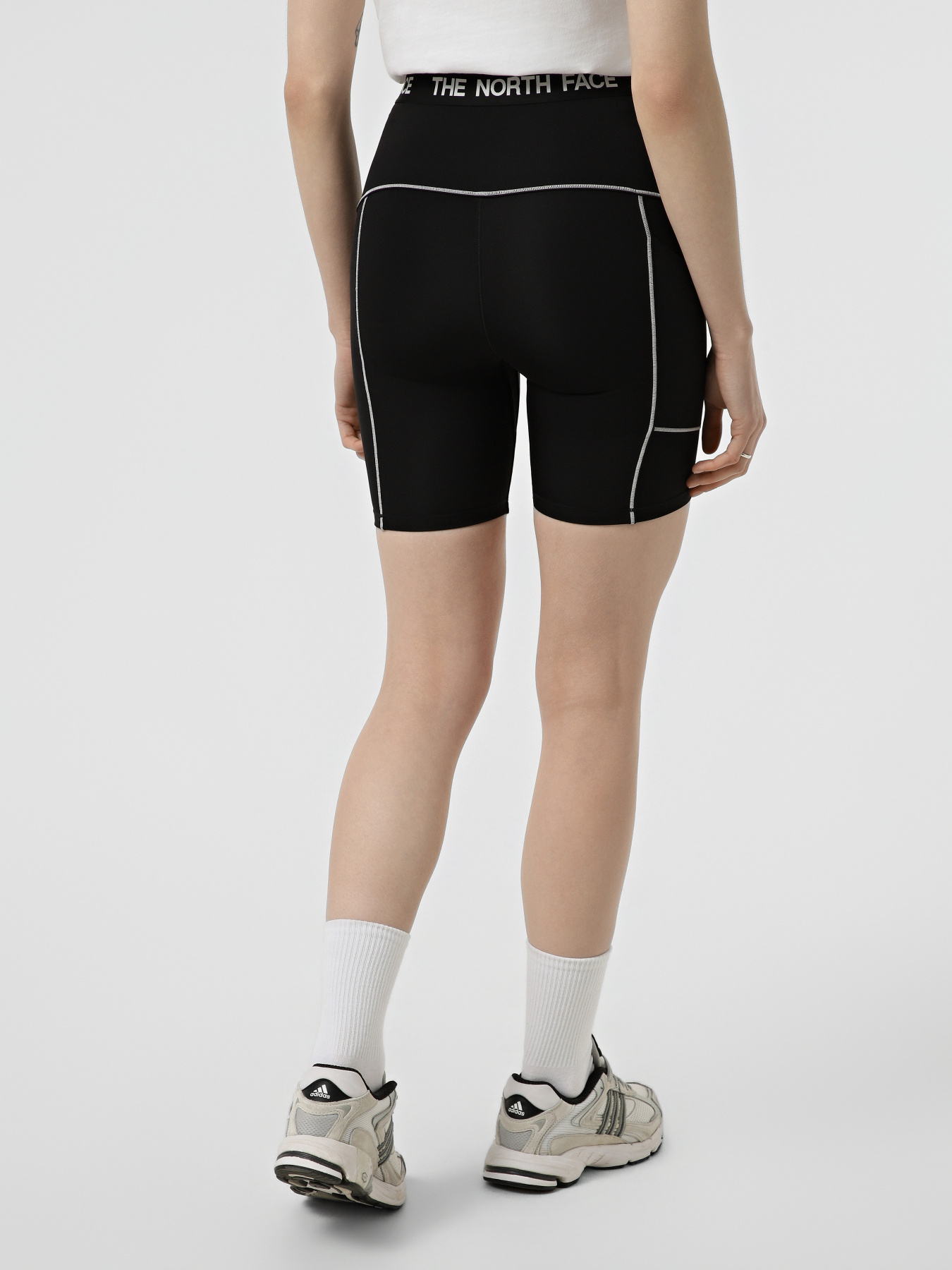 Шорты The North Face W CAMBRENA TIGHT SHORT модель NF0A8G1FJK31 Шорты The North Face W CAMBRENA TIGHT SHORT модель NF0A8G1FJK31 Фото