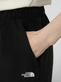 Спідниці The North Face W TNF EASY WIND SKIRT модель NF0A8FC1JK31 Фото