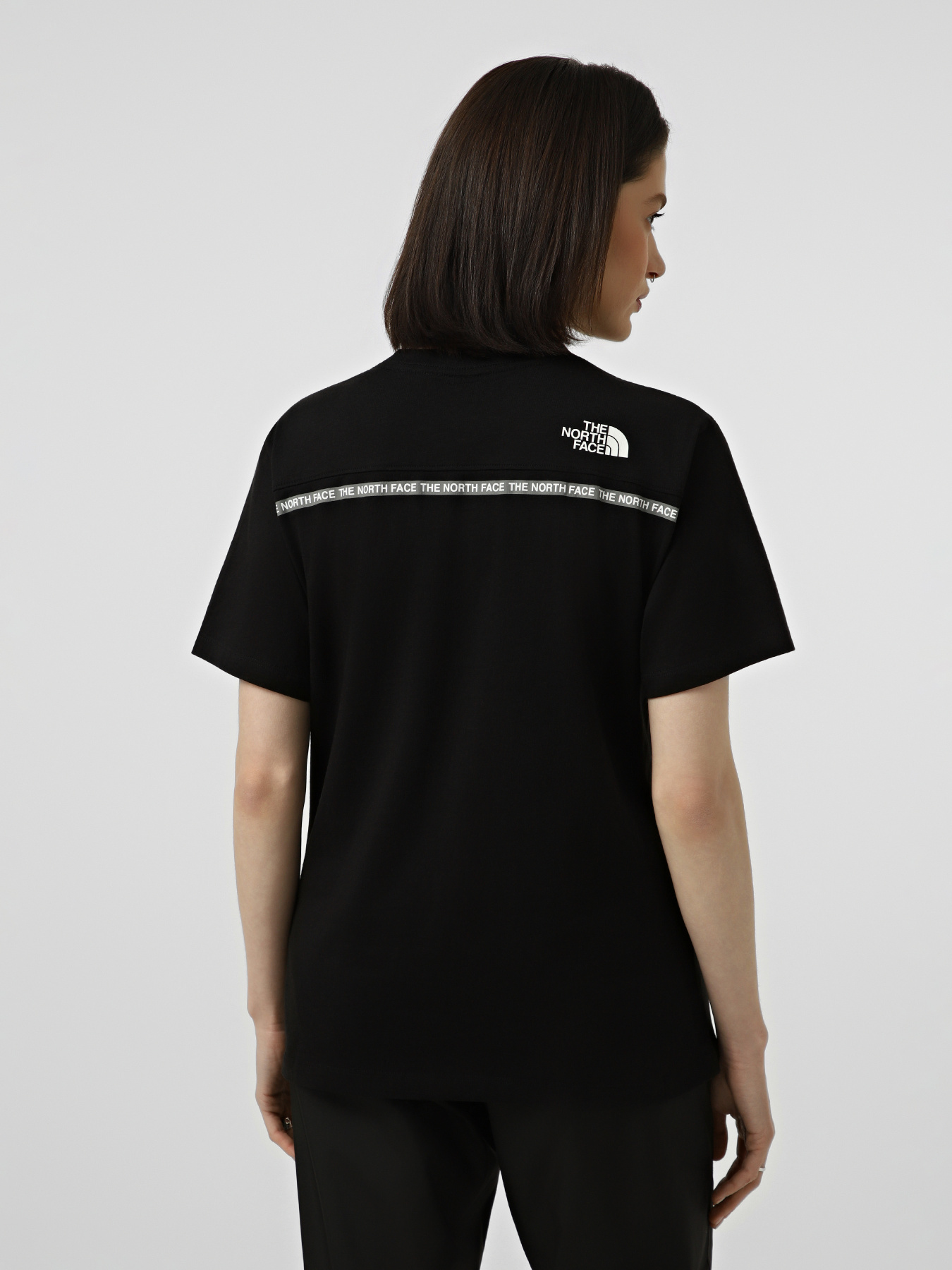 Футболки и поло The North Face W ZUMU RELAXED SHORT SLEEVE TE модель NF0A8GUSJK31 Фото