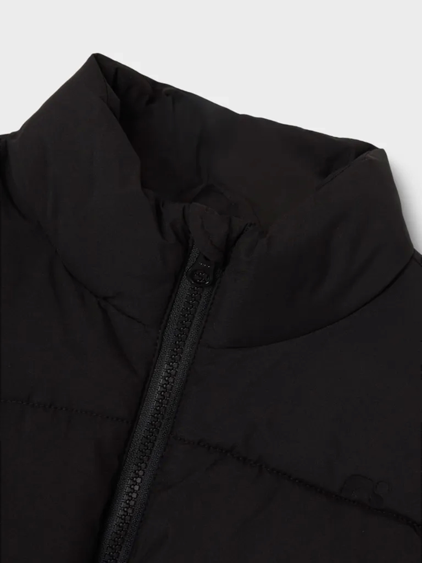 Жилет с утеплителем Name it модель 13237580_Black Фото