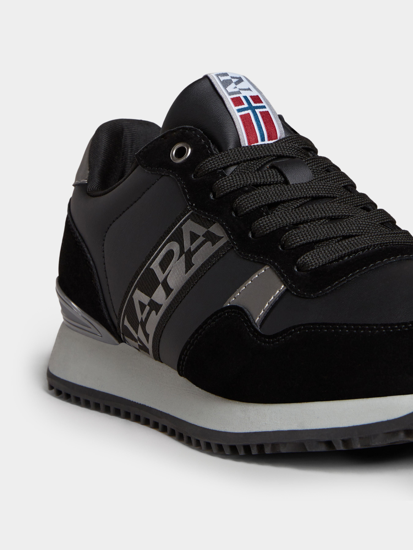 Кросівки повсякденні Napapijri Astra Faux Leather Trainers модель NP0A4HWB0411 Фото