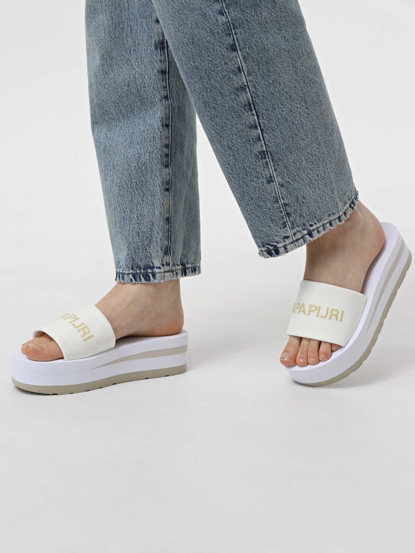 Шлепанцы Napapijri Narin модель NP0A4I8N0021 Фото