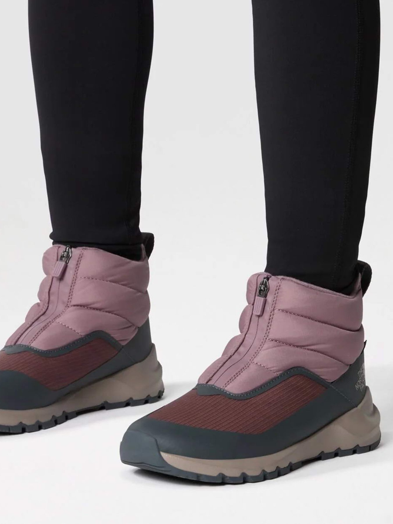 Чоботи дутики The North Face ThermoBall™ Progressive Zip II Waterproof модель NF0A5LWFODR1 Фото