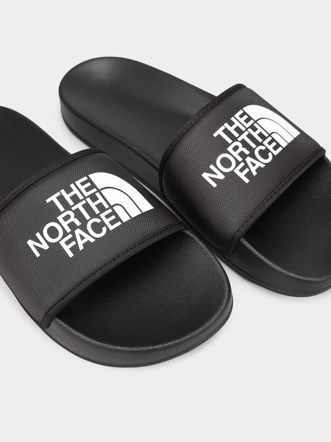 Шлепанцы The North Face W Base Camp Slide III модель NF0A4T2SKY41 Фото
