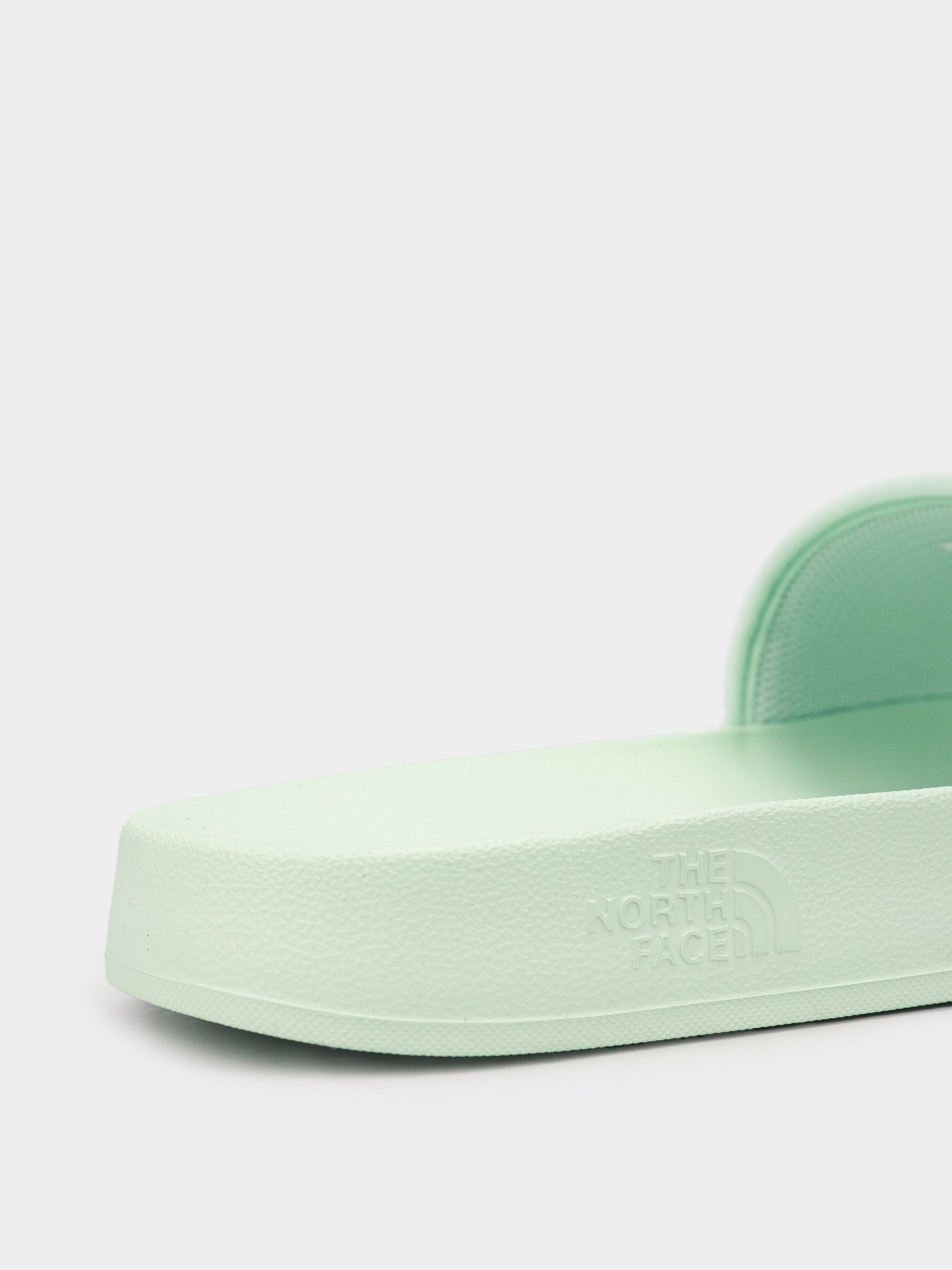 Шлепанцы The North Face Base Camp Slide III модель NF0A4T2SZ8U1 Фото