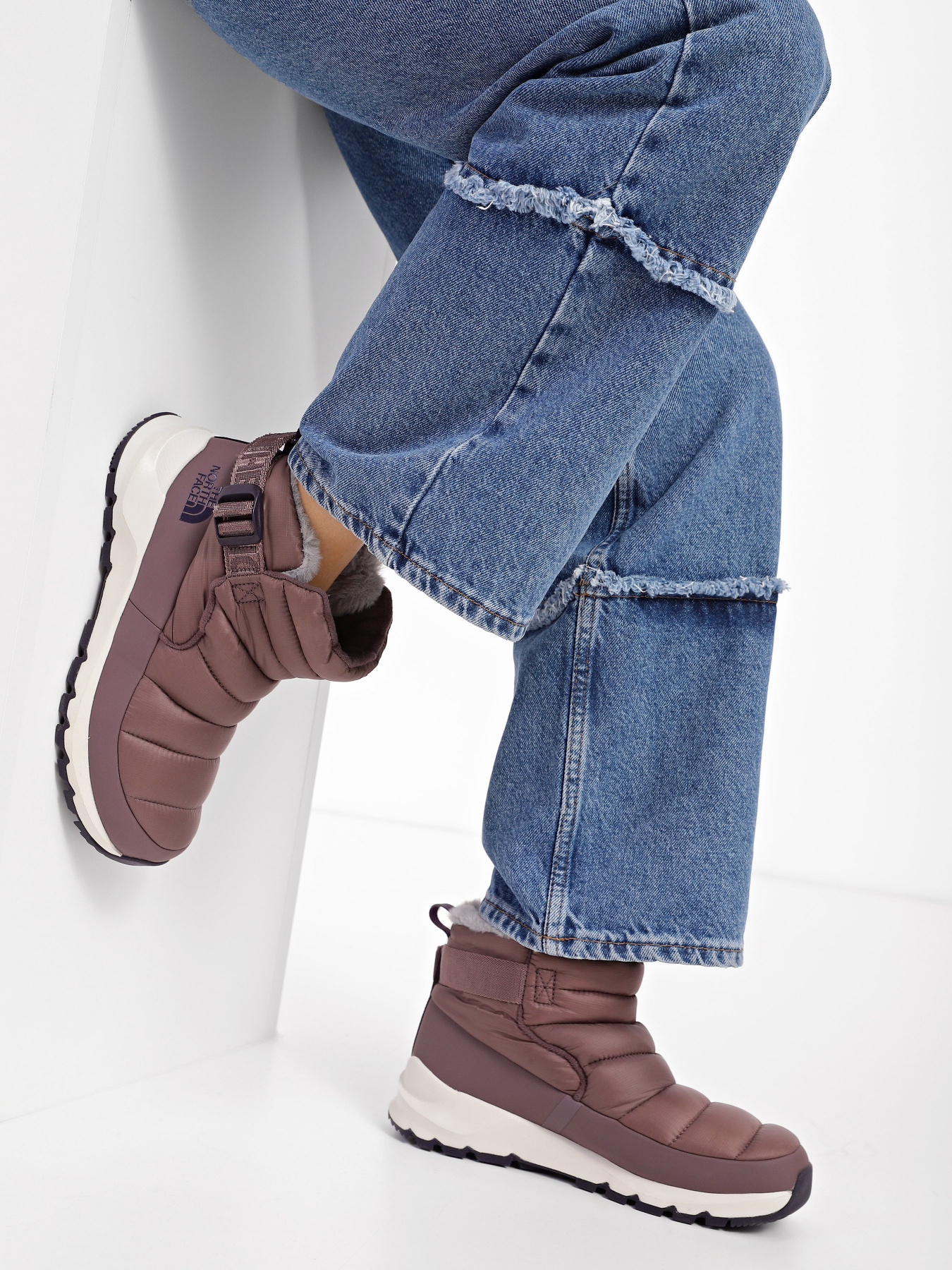 Чоботи дутики The North Face Thermoball™ Pull-On модель NF0A4O8U2H51 Чоботи дутики The North Face Thermoball™ Pull-On модель NF0A4O8U2H51 Фото