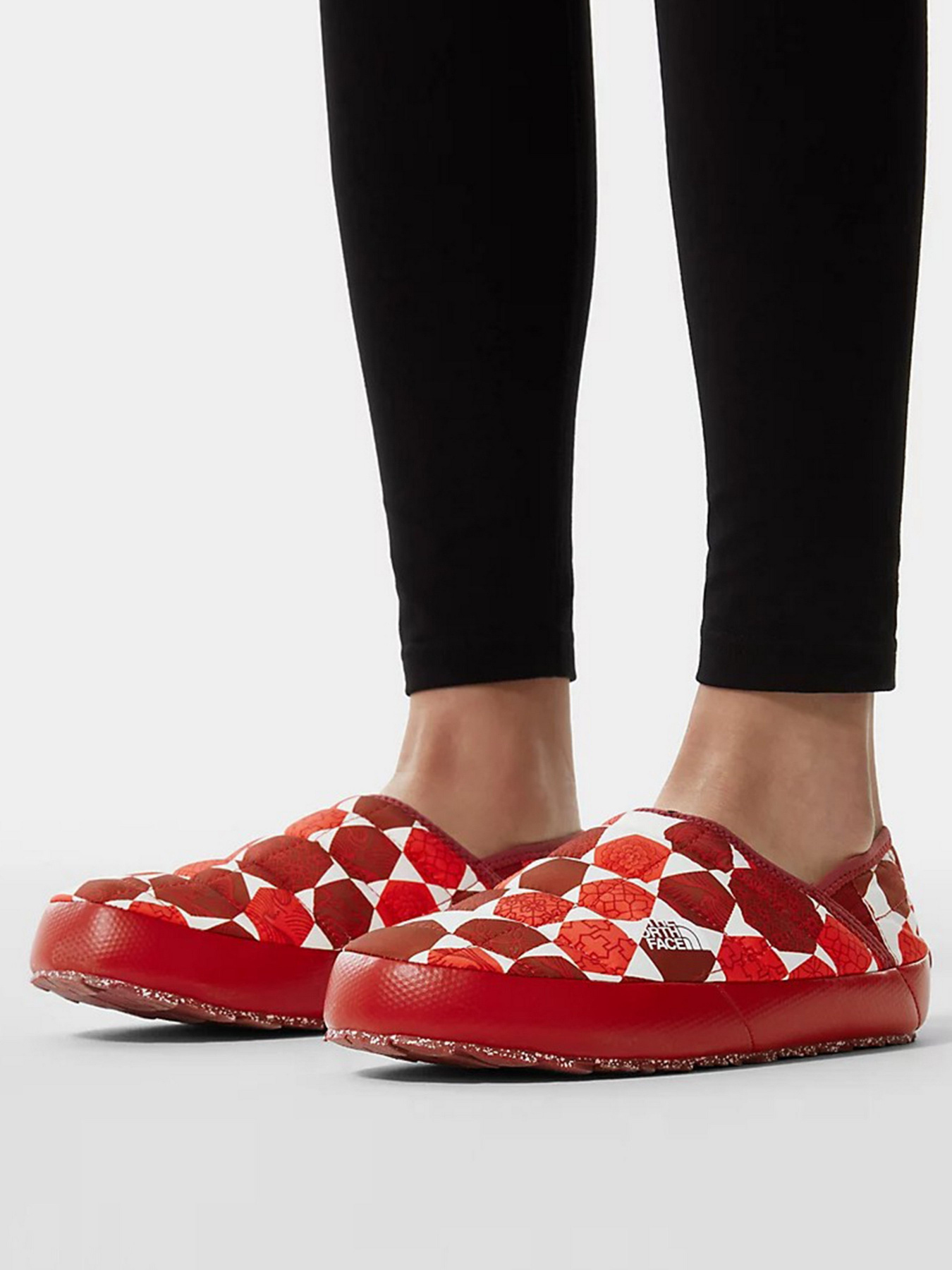 Сліпони The North Face Thermoball™ Traction Mule V модель NF0A3V1H3Z31 Фото