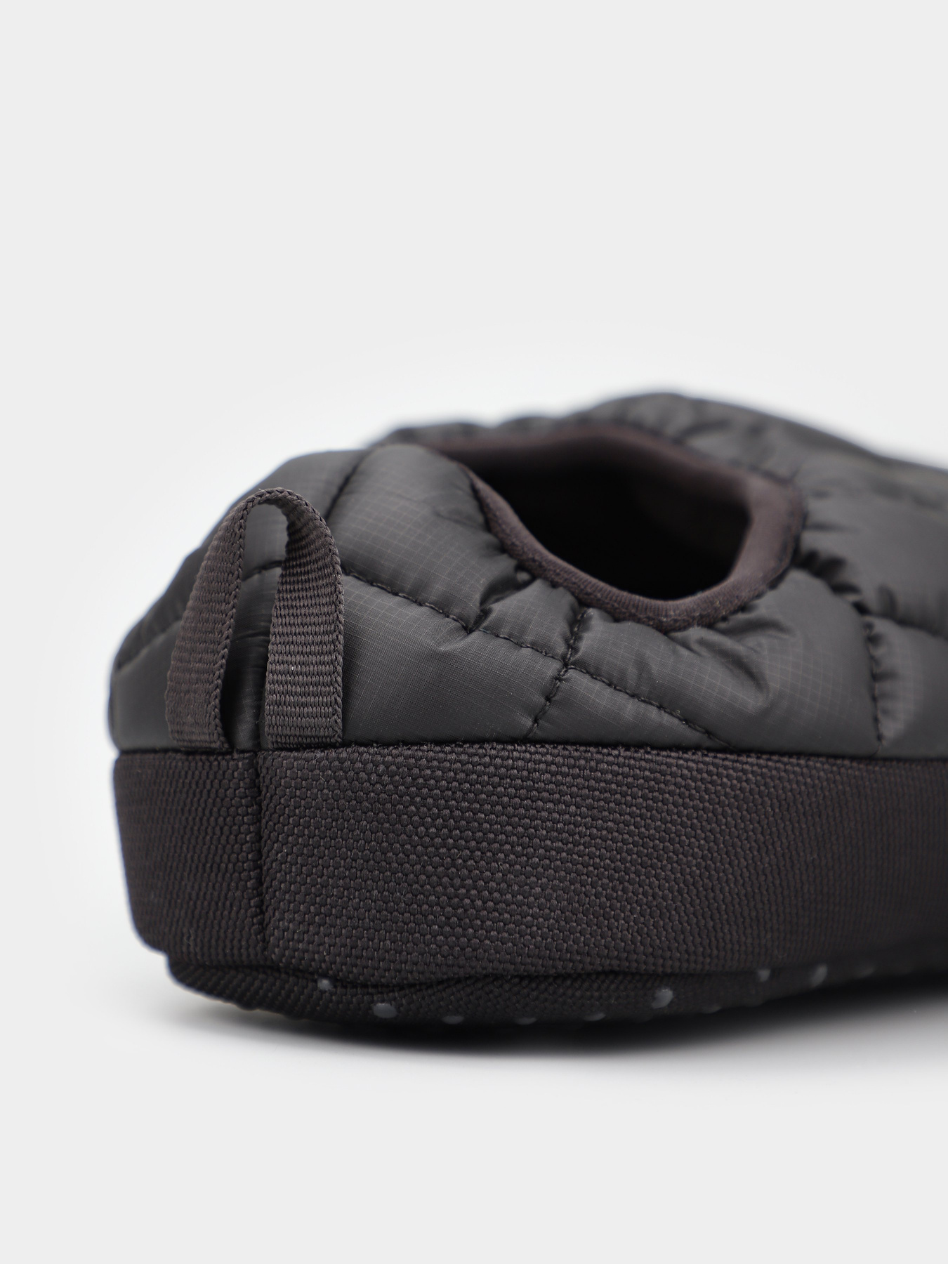 Сліпони The North Face ThermoBall™ Tent Mule V модель NF0A3MKNKX71 Фото