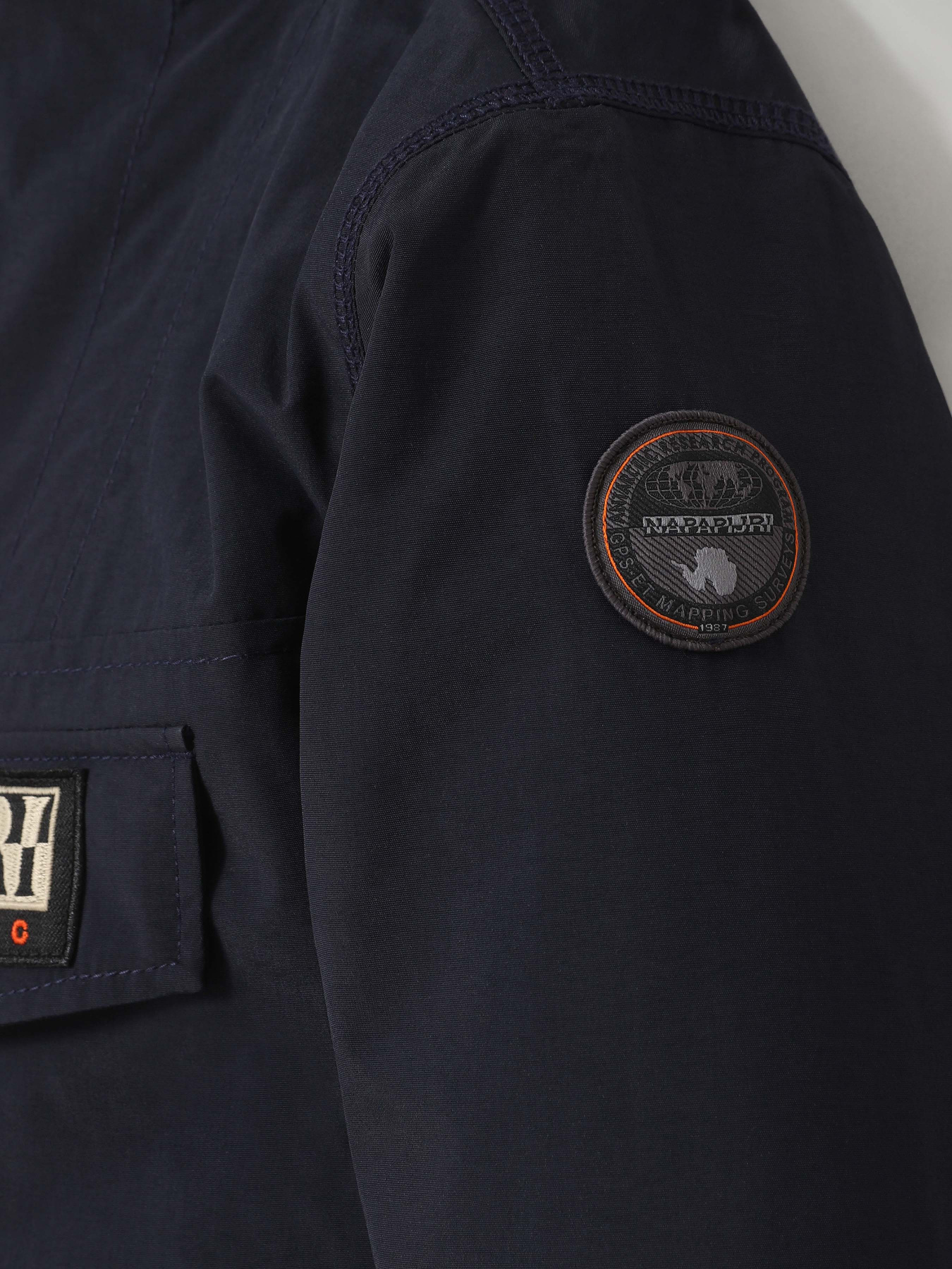Зимняя куртка Napapijri Rainforest Pkt 1 модель NP0A4EPJ1761 Зимняя куртка Napapijri Rainforest Pkt 1 модель NP0A4EPJ1761 Фото