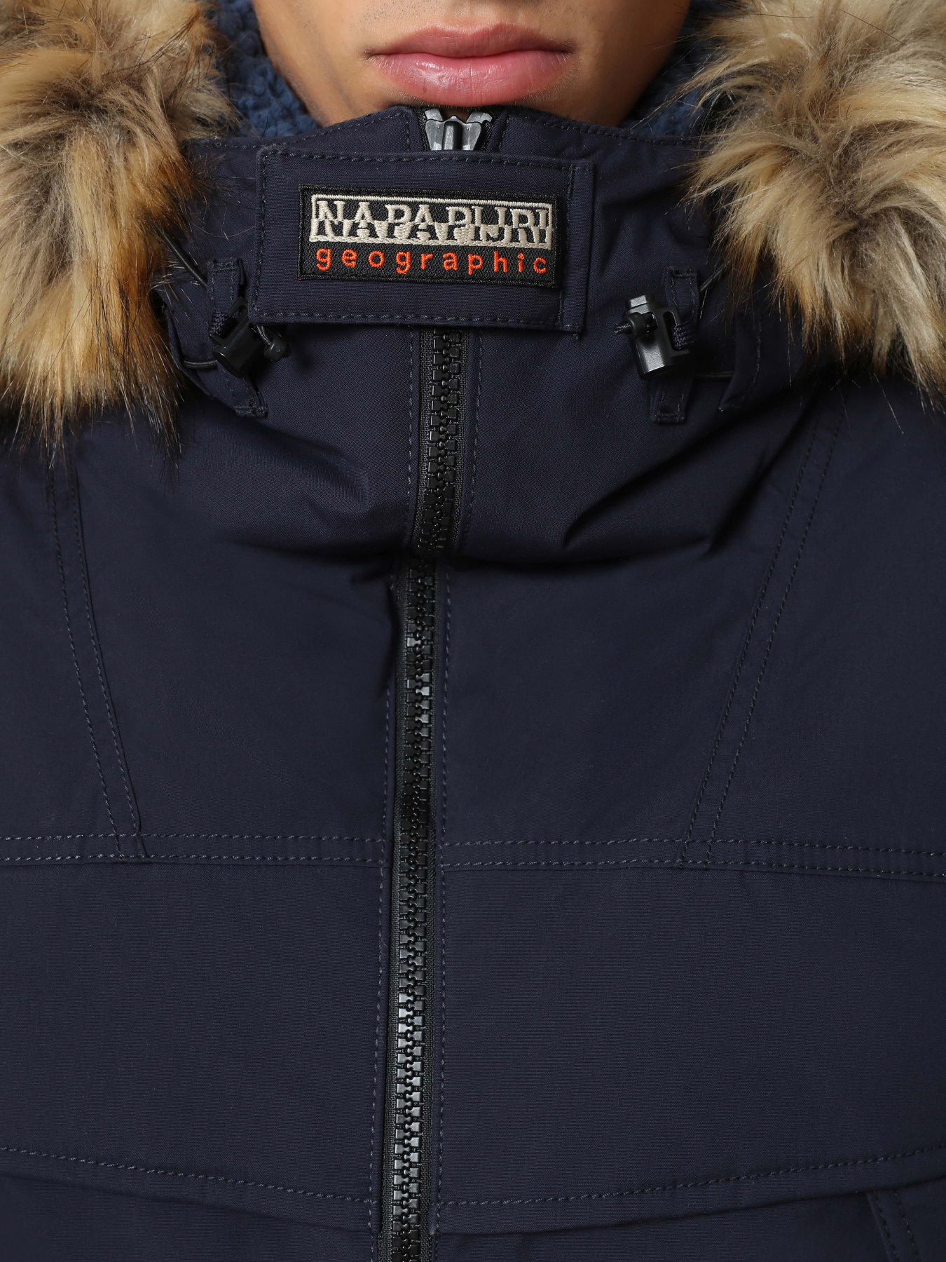 Зимняя куртка Napapijri Skidoo Op Long 3 модель NP0A4FLE1761 Зимняя куртка Napapijri Skidoo Op Long 3 модель NP0A4FLE1761 Фото