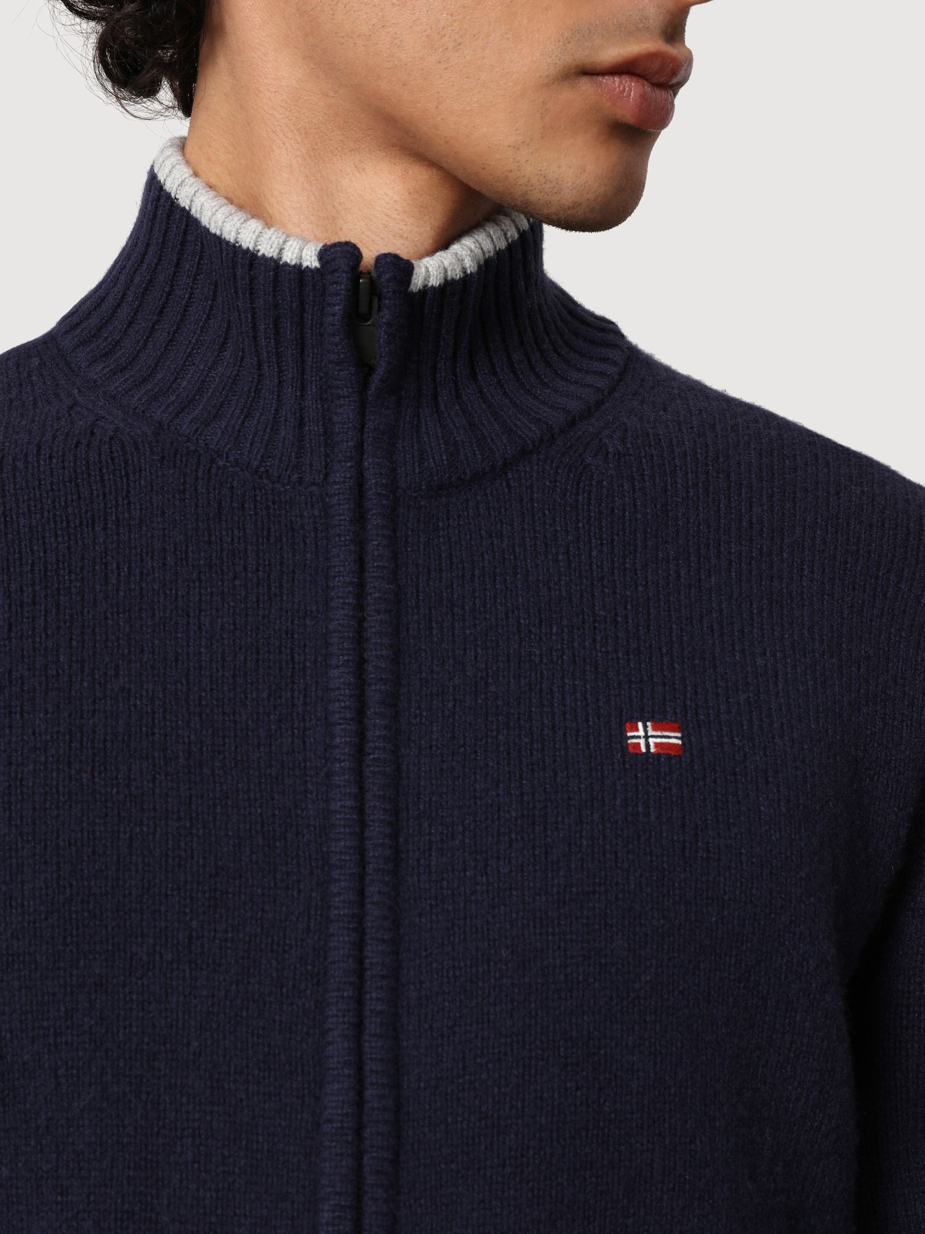 Джемпер Napapijri Dain Fz 3 модель NP0A4FM8176S Фото