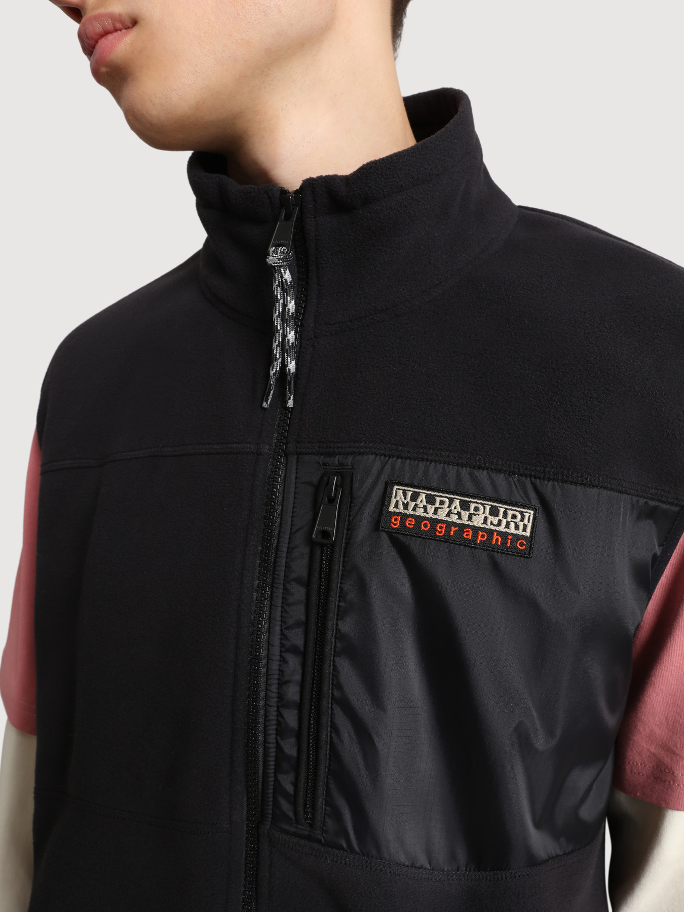 Утеплений жилет Napapijri T-Trentino Vest модель NP0A4FP90411 Фото