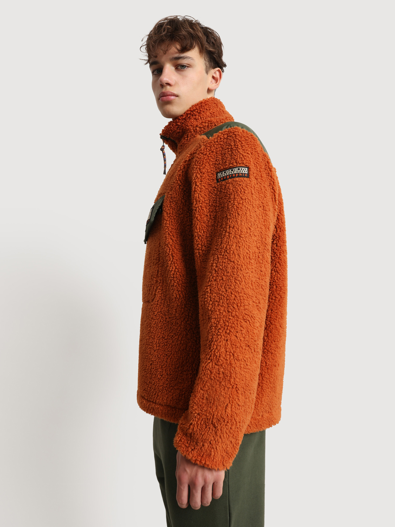 Зимняя куртка Napapijri T-Trentino Hz модель NP0A4FPAAB11 Фото