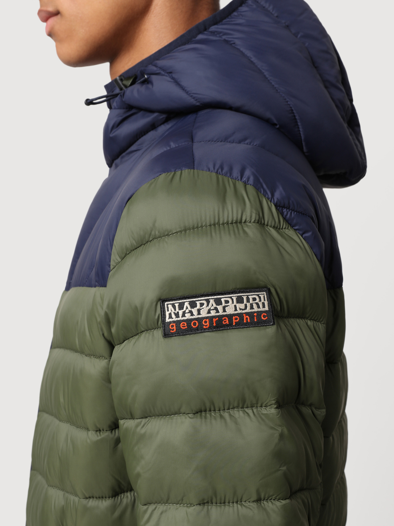 Зимова куртка Napapijri Aerons Cb 2 модель NP0A4FPVGE42 Фото