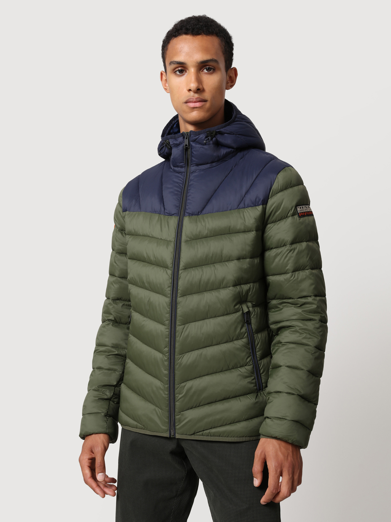 Зимова куртка Napapijri Aerons Cb 2 модель NP0A4FPVGE42 Фото