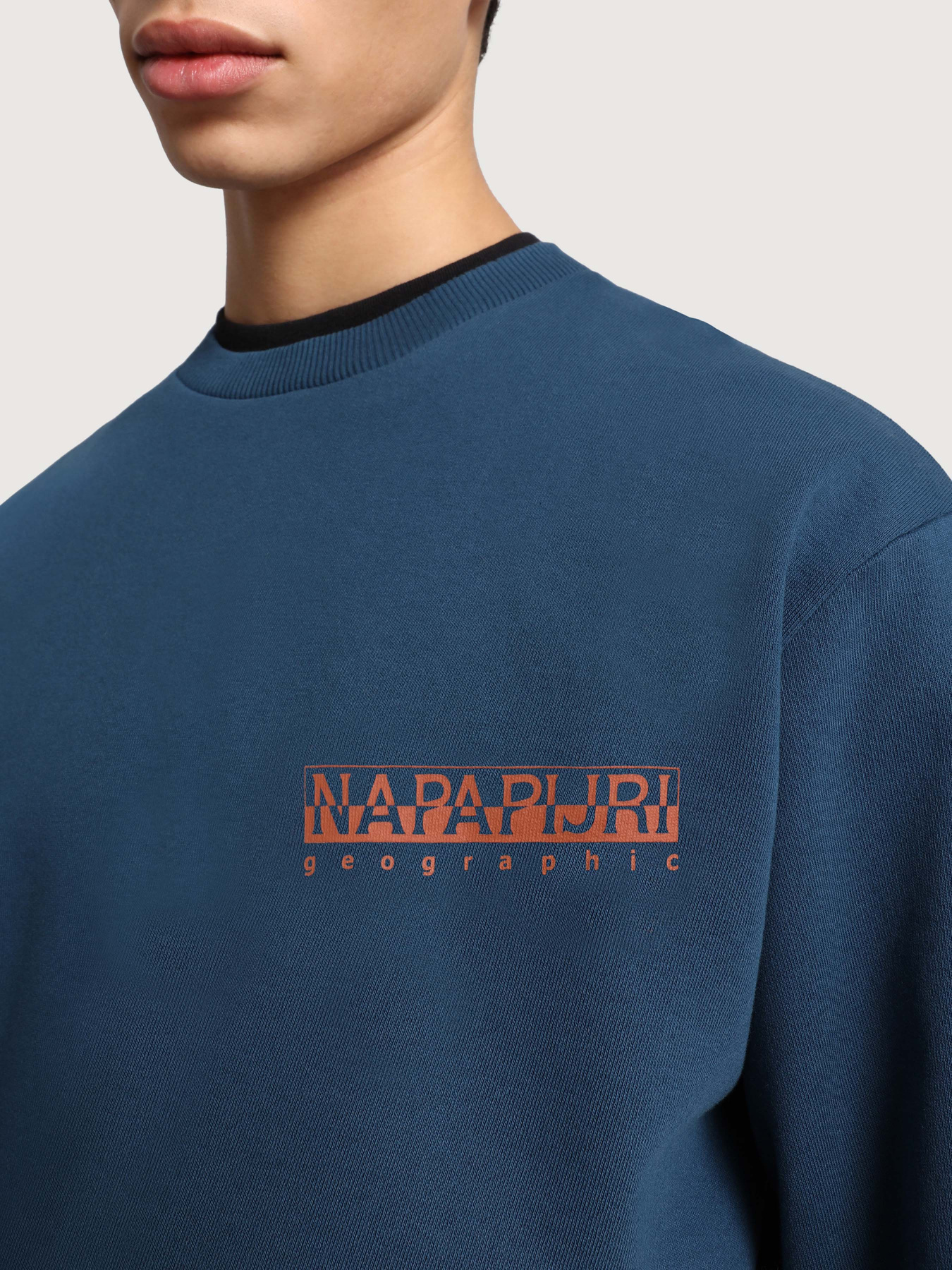 Свитшот Napapijri B-Roen C модель NP0A4FQJBB81 Фото