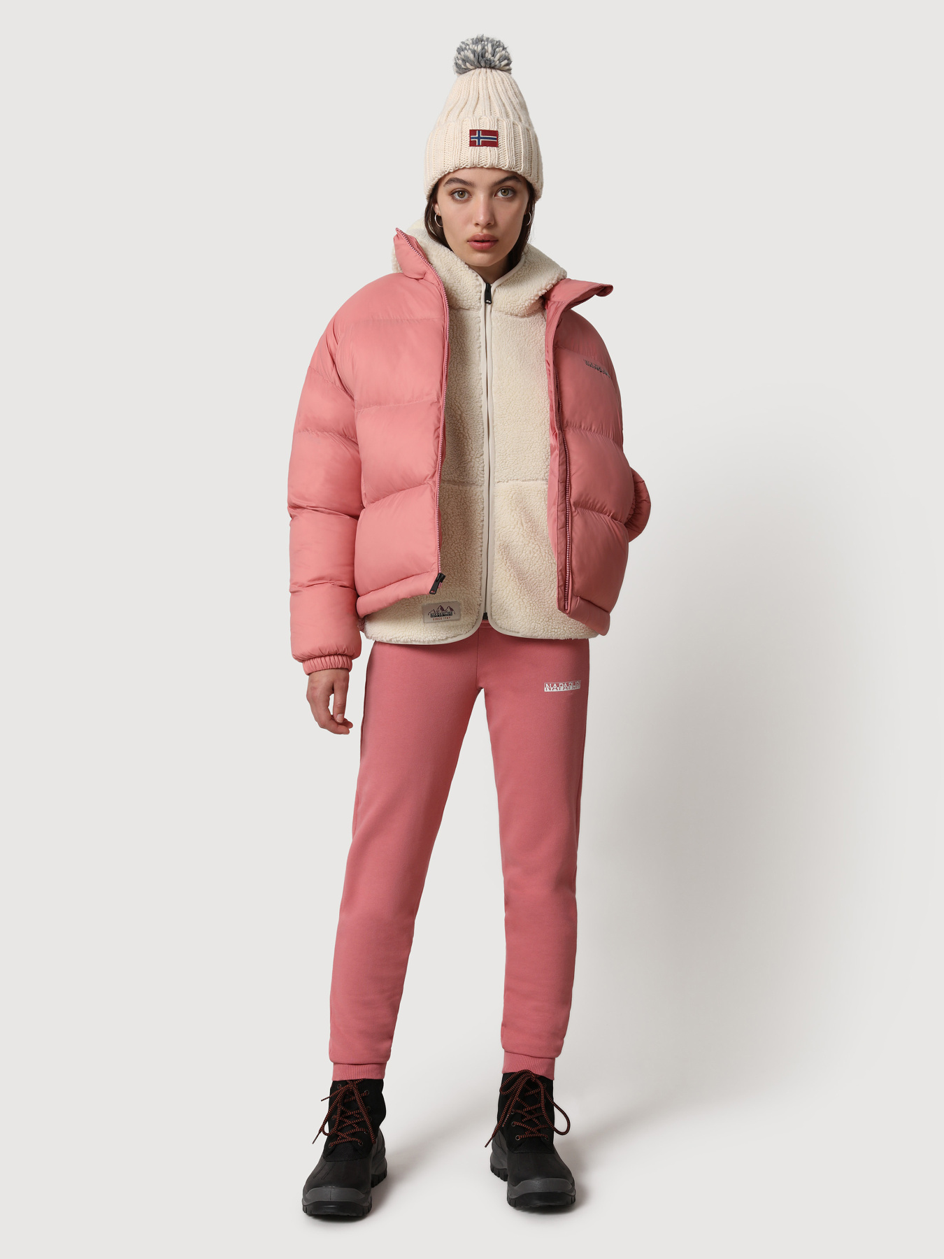 Зимняя куртка Napapijri A-Box 1 модель NP0A4FS2PB1S Фото