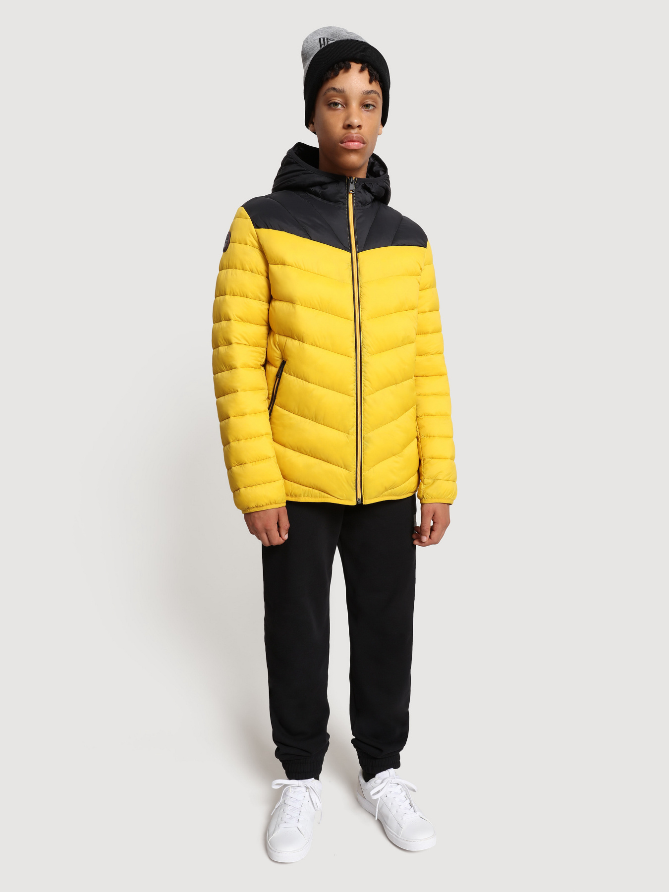 Зимняя куртка Napapijri Aerons H 1 модель NP0A4FVZY8N1 Зимняя куртка Napapijri Aerons H 1 модель NP0A4FVZY8N1 Фото