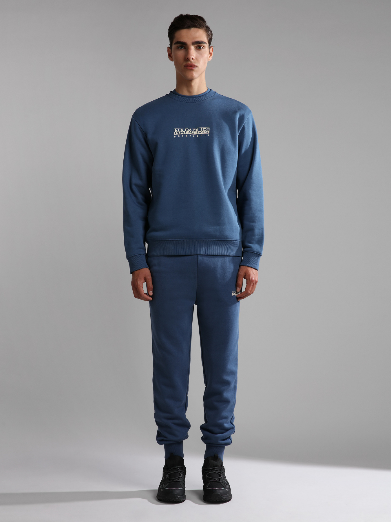 Штаны спортивные Napapijri M-Box 1 модель NP0A4GBLBS5S Фото