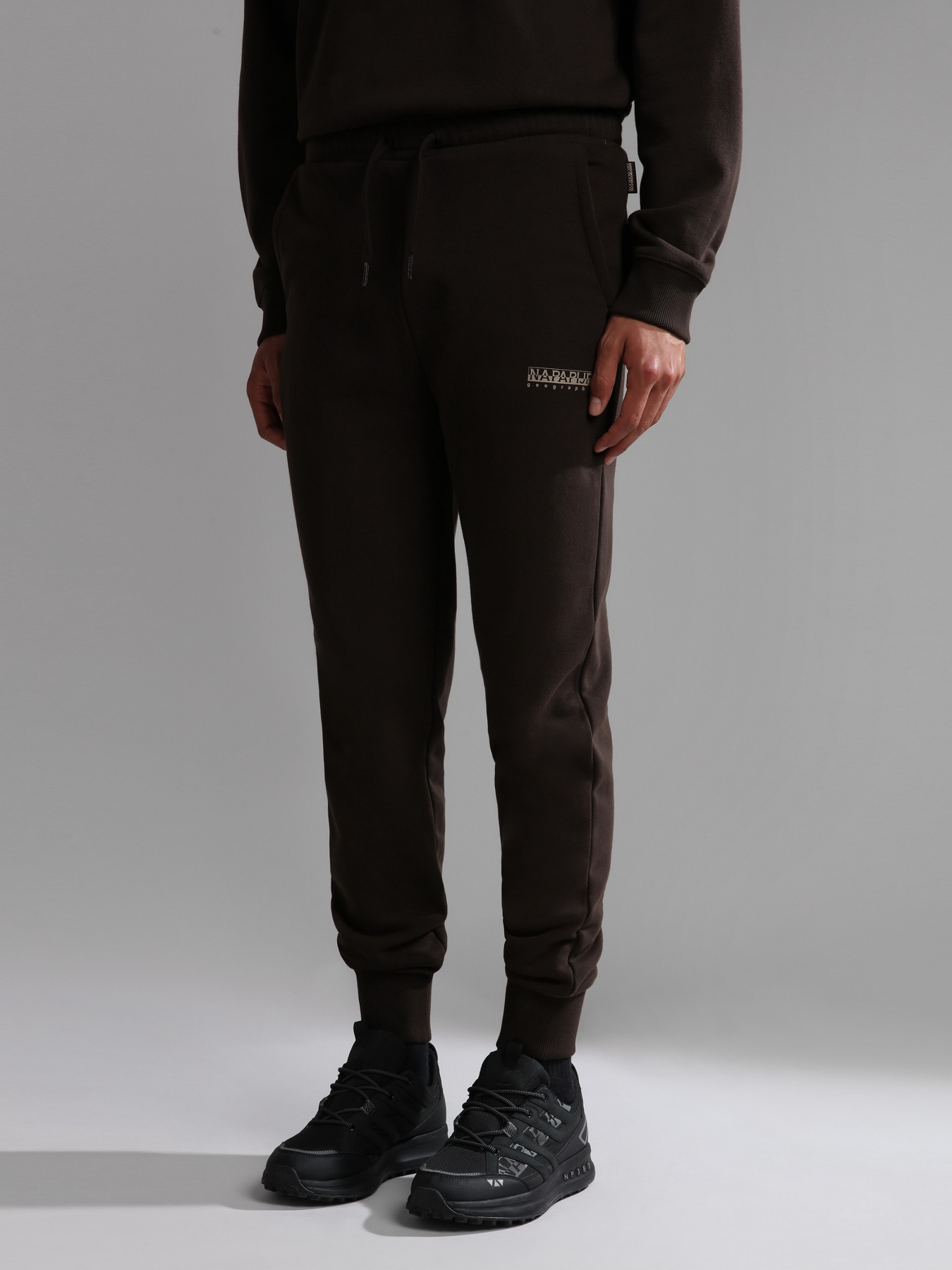 Повсякденні штани Napapijri M-Box 1 модель NP0A4GBLWA91 Повсякденні штани Napapijri M-Box 1 модель NP0A4GBLWA91 Фото