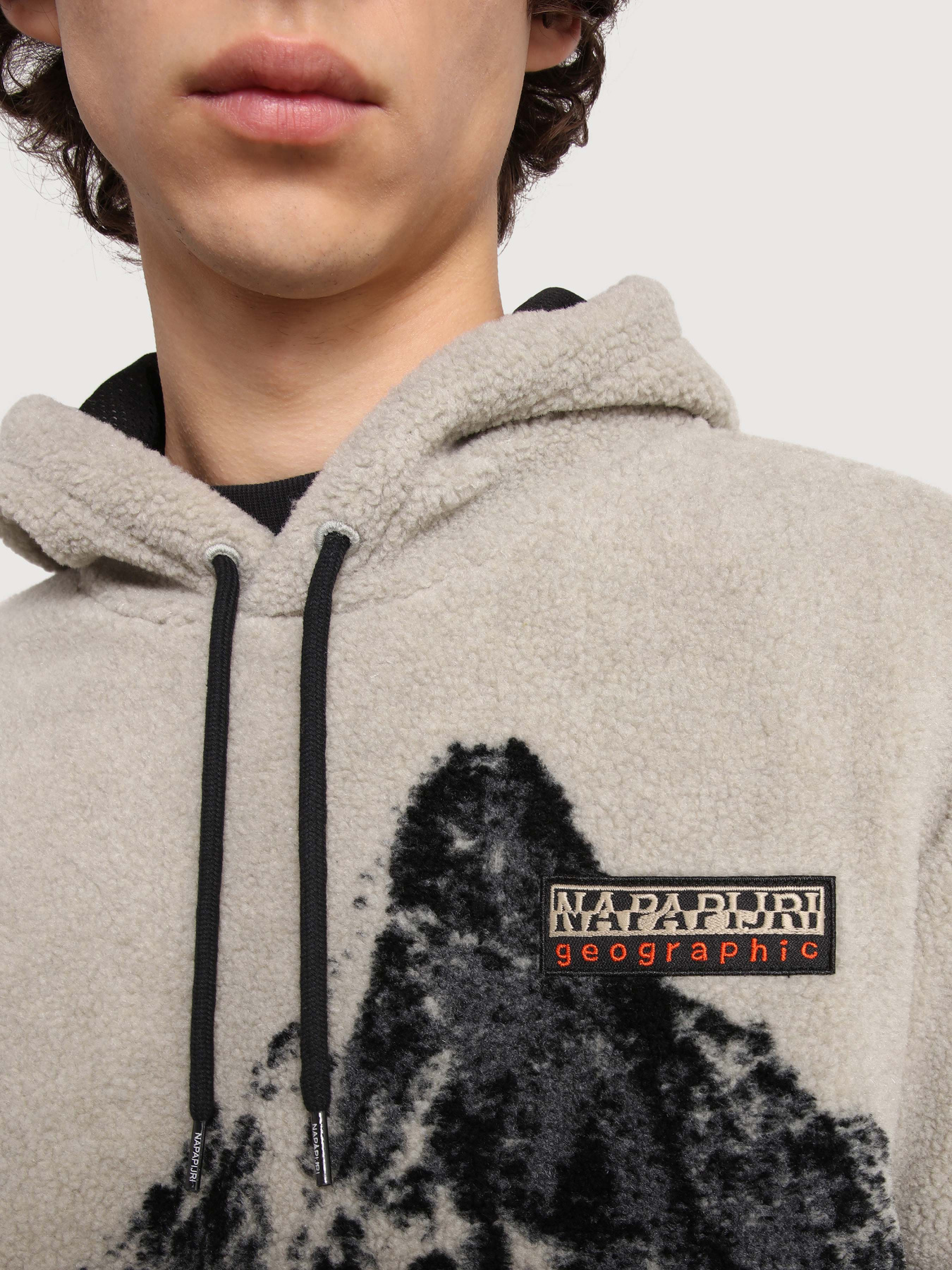 Зимова куртка Napapijri T-Xmas Curly H модель NP0A4GH5FAQ1 Фото