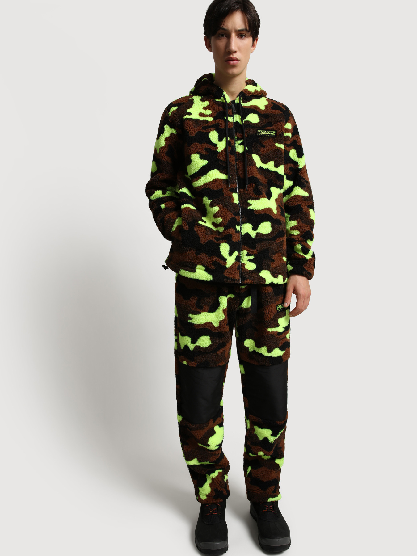 Зимняя куртка Napapijri A-Curly Camo модель NP0A4GHCFAS2 Фото