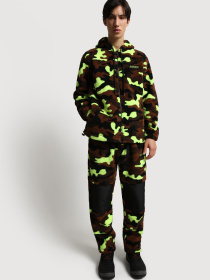 Зимняя куртка Napapijri A-Curly Camo модель NP0A4GHCFAS2 Фото