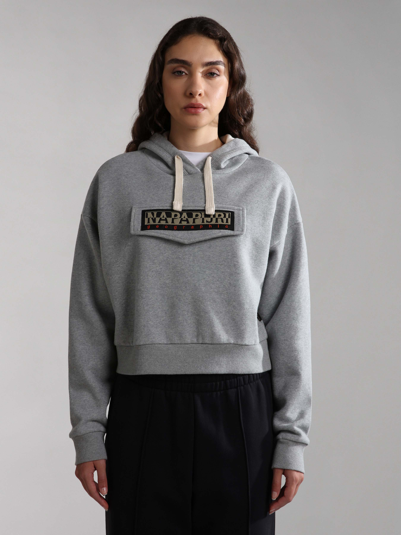 Худи Napapijri Burgee Crop модель NP0A4GKJ1601 Худи Napapijri Burgee Crop модель NP0A4GKJ1601 Фото