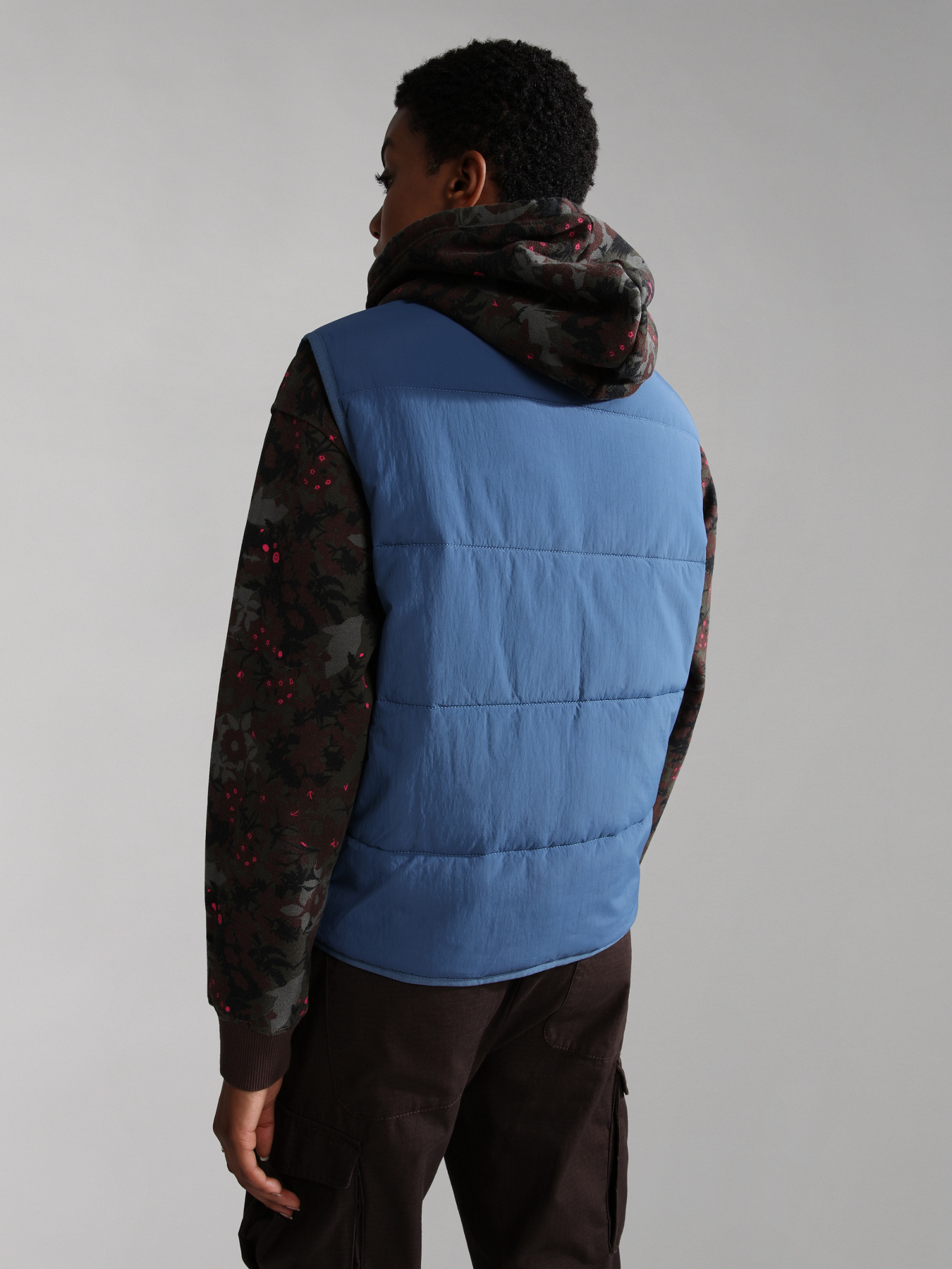 Жилет с утеплителем Napapijri A-Wild V модель NP0A4GL3BS5S Фото