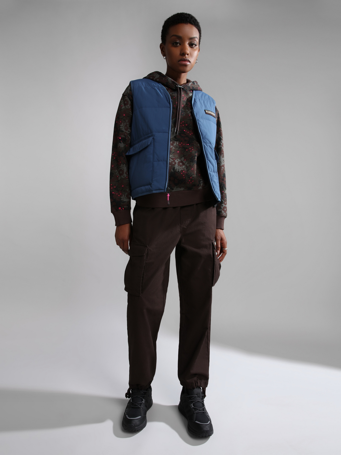 Жилет с утеплителем Napapijri A-Wild V модель NP0A4GL3BS5S Фото