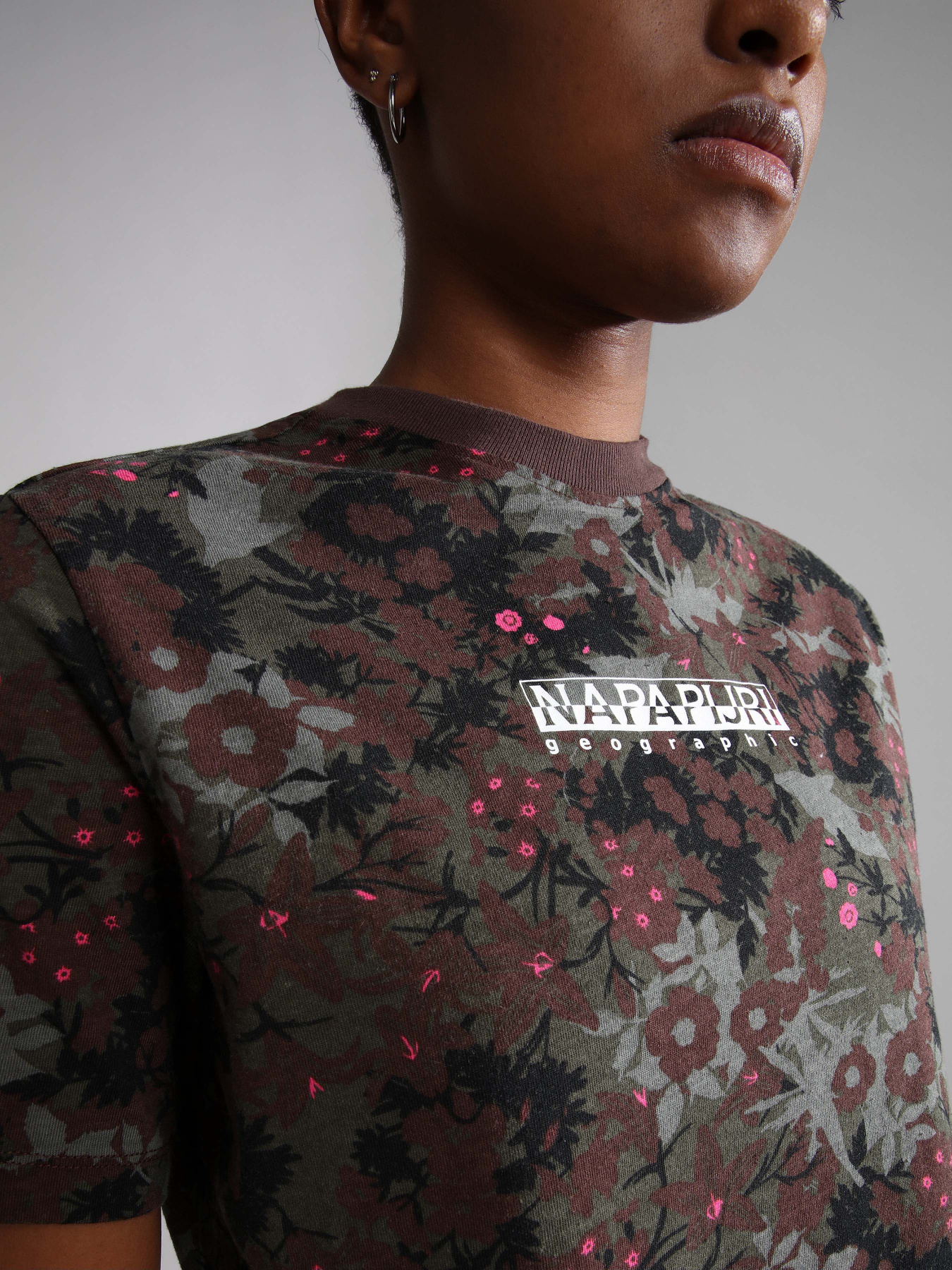 Футболка Napapijri модель NP0A4GLEFBTS Фото