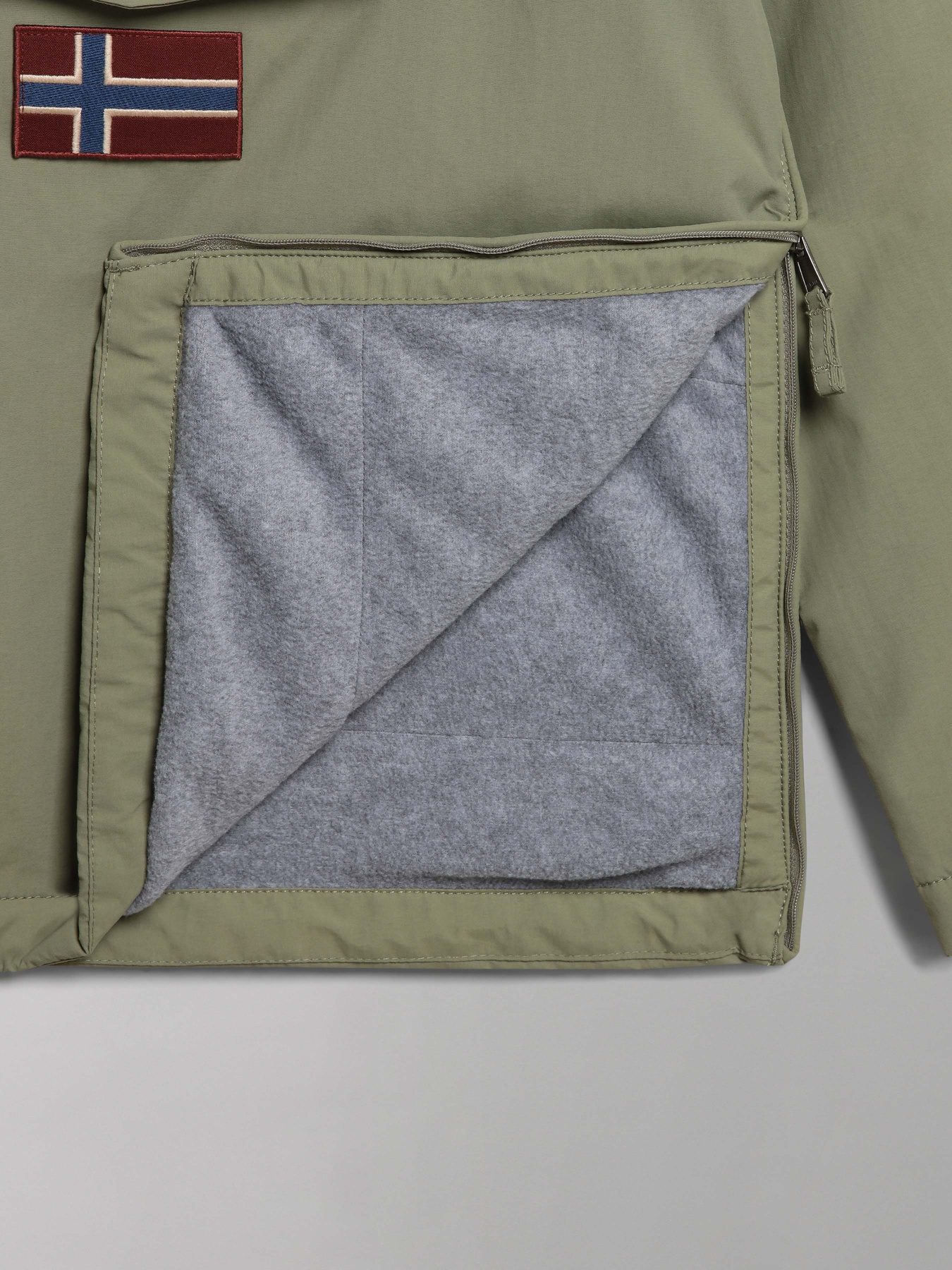 Аутдор та гірськолижна куртка Napapijri Rainforest Wint 5 модель NP0A4GM5GAE1 Фото